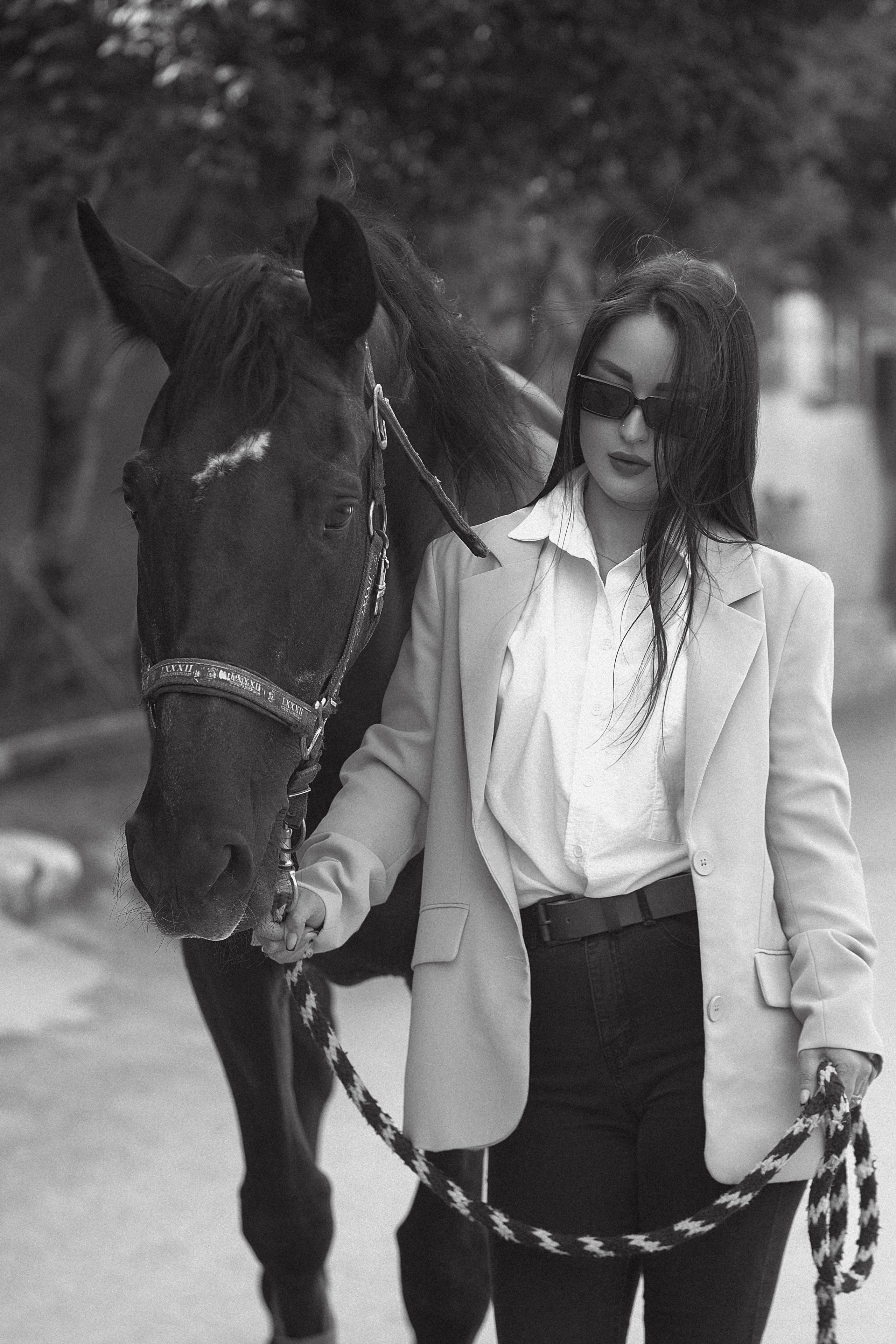 Anastasia — Walk with the horse. Veronika Basova | Photographer | Cinematic & Magazine | Amman, Jordan