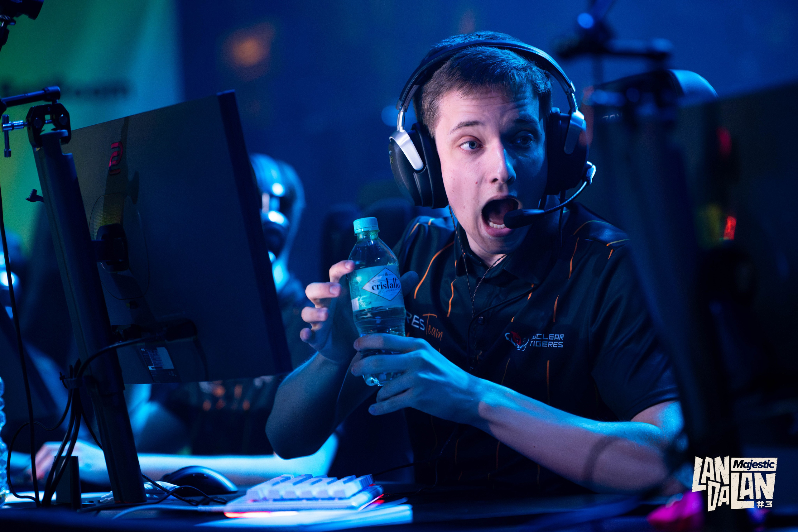 LanDaLan & FRAG & GLuck Yungstar & UCA