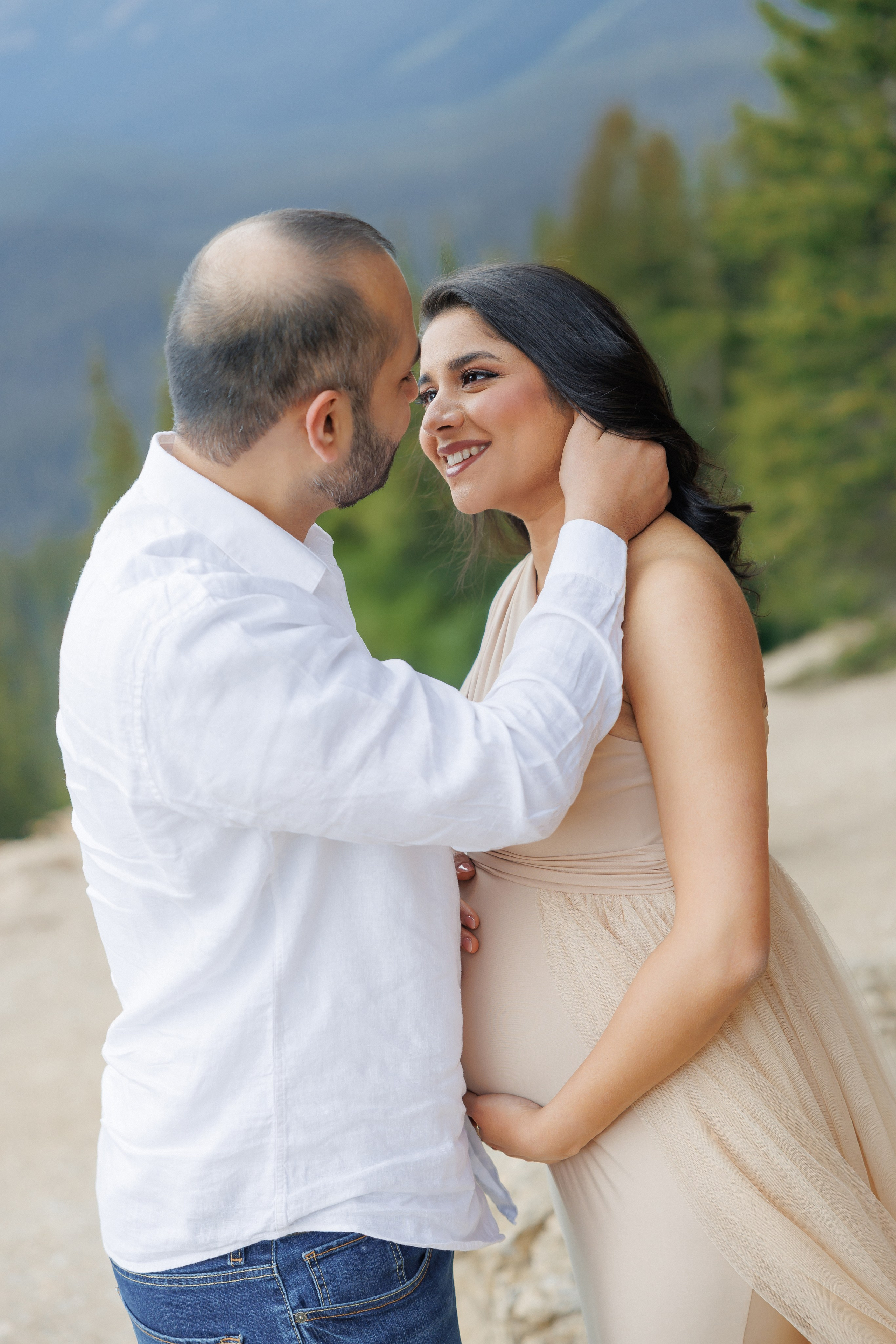 Mountain maternity shoot. Home