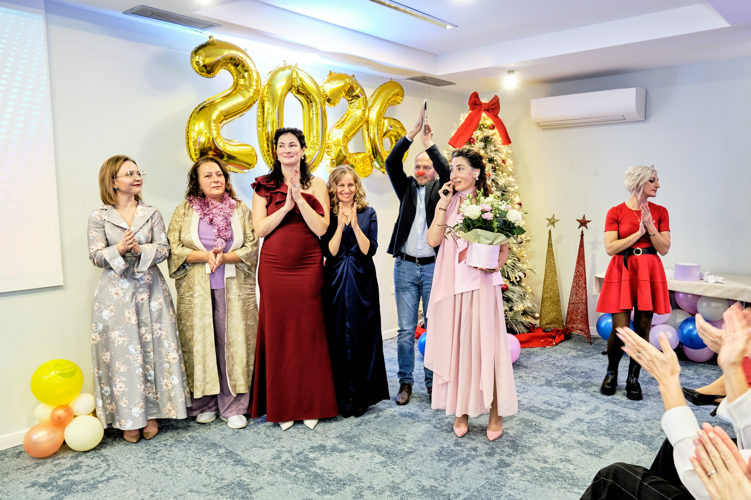 Фоторепортаж з благодійного Новорічного балу у Чорногорії. Портретний фотограф Альона Новгородцева