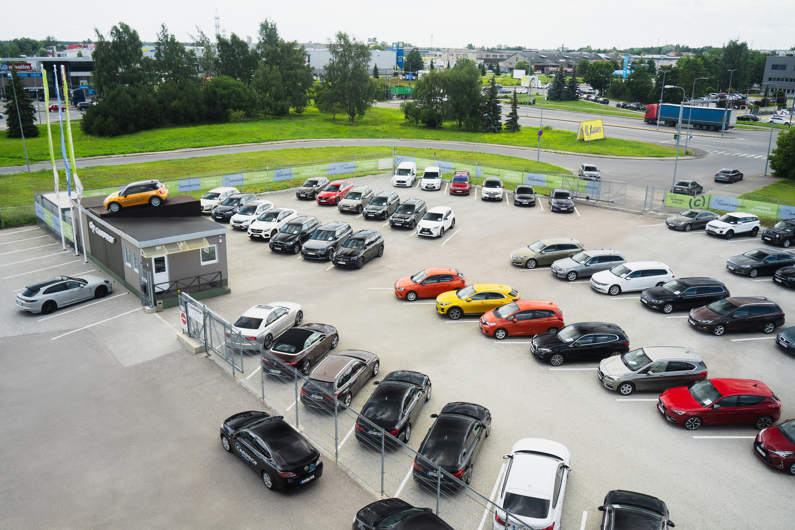 Photo & Video for Business Album. LOHA VISUALS — AUTOMOTIVE PHOTOGRAPHY