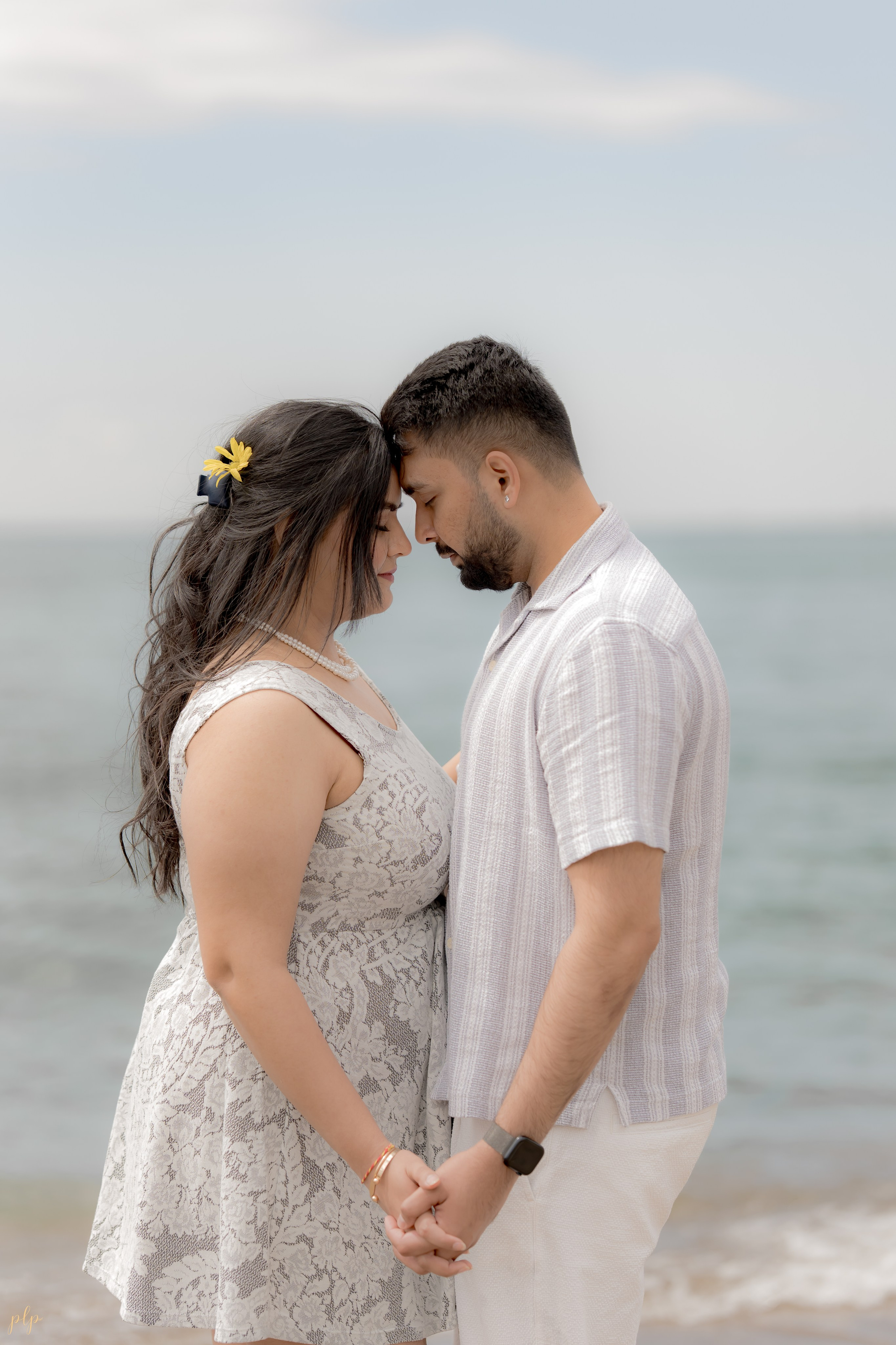 Dhairya and Krupali. Wedding Photographers and Filmmakers