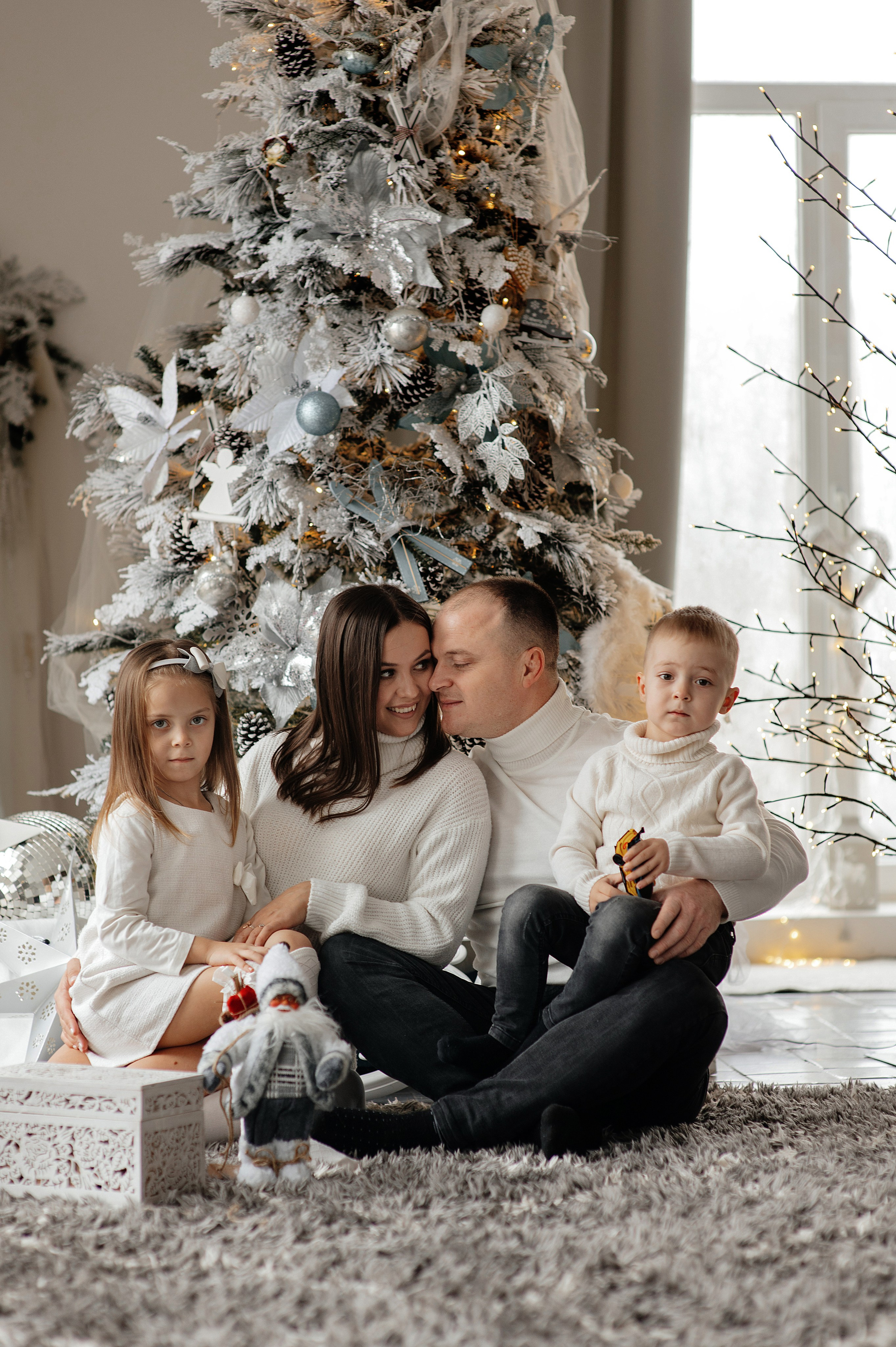 New Year Happy Family. Wedding photographer from Moldova Alexey Chipchiu