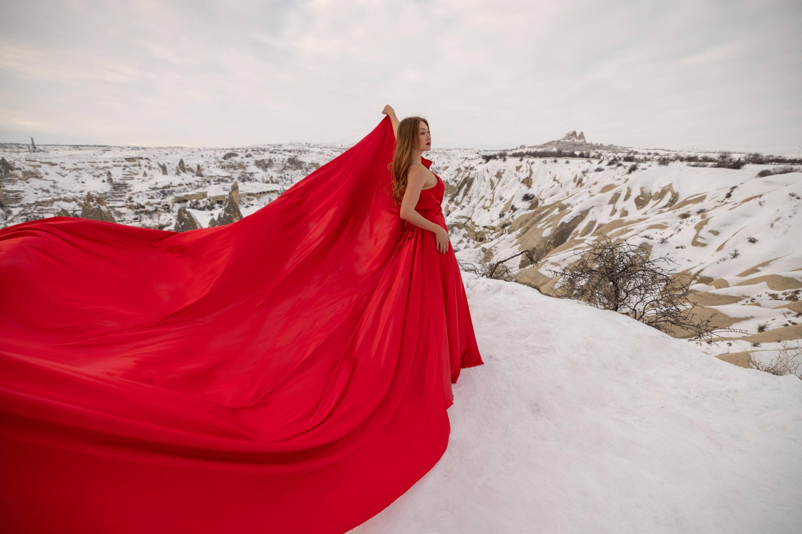 Dina. Julia Ganch I Fashion Wedding Photography I Cappadocia Turkey