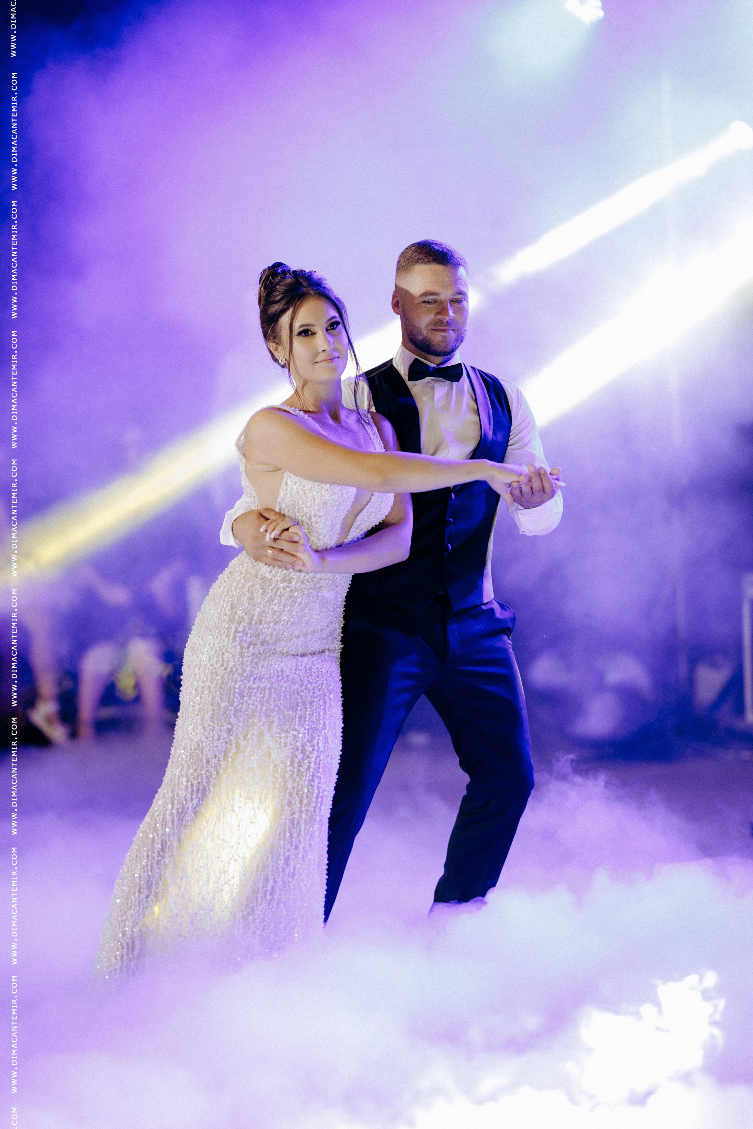 TUDOR & ALIONA | Gril Parc. Fotograf de nuntă în Chisinau, Moldova. Poze și Video Comerciale