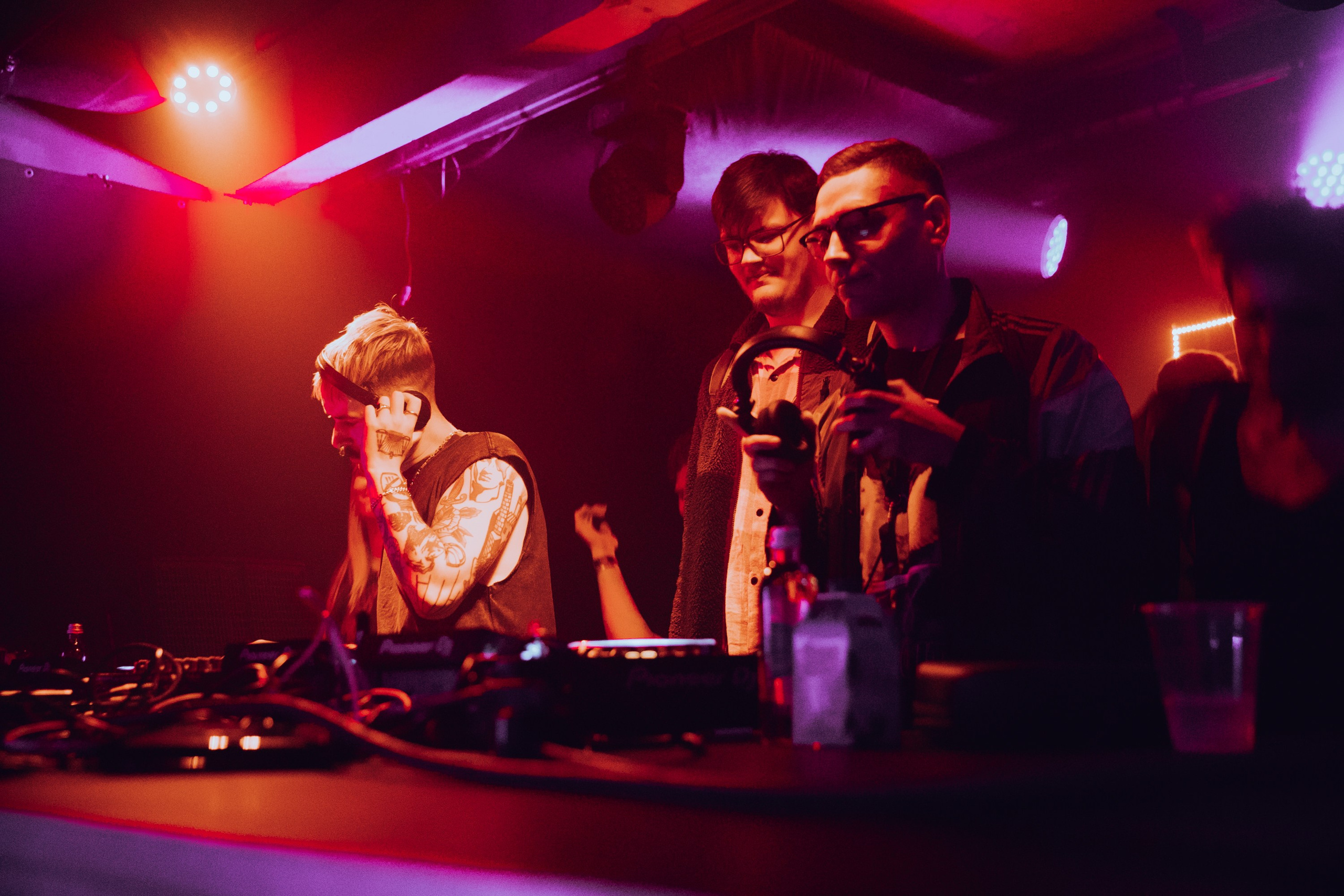 DJ Pablo Tozzi Laska bar, 2024. Sandra Garanca Portrait and event photographer