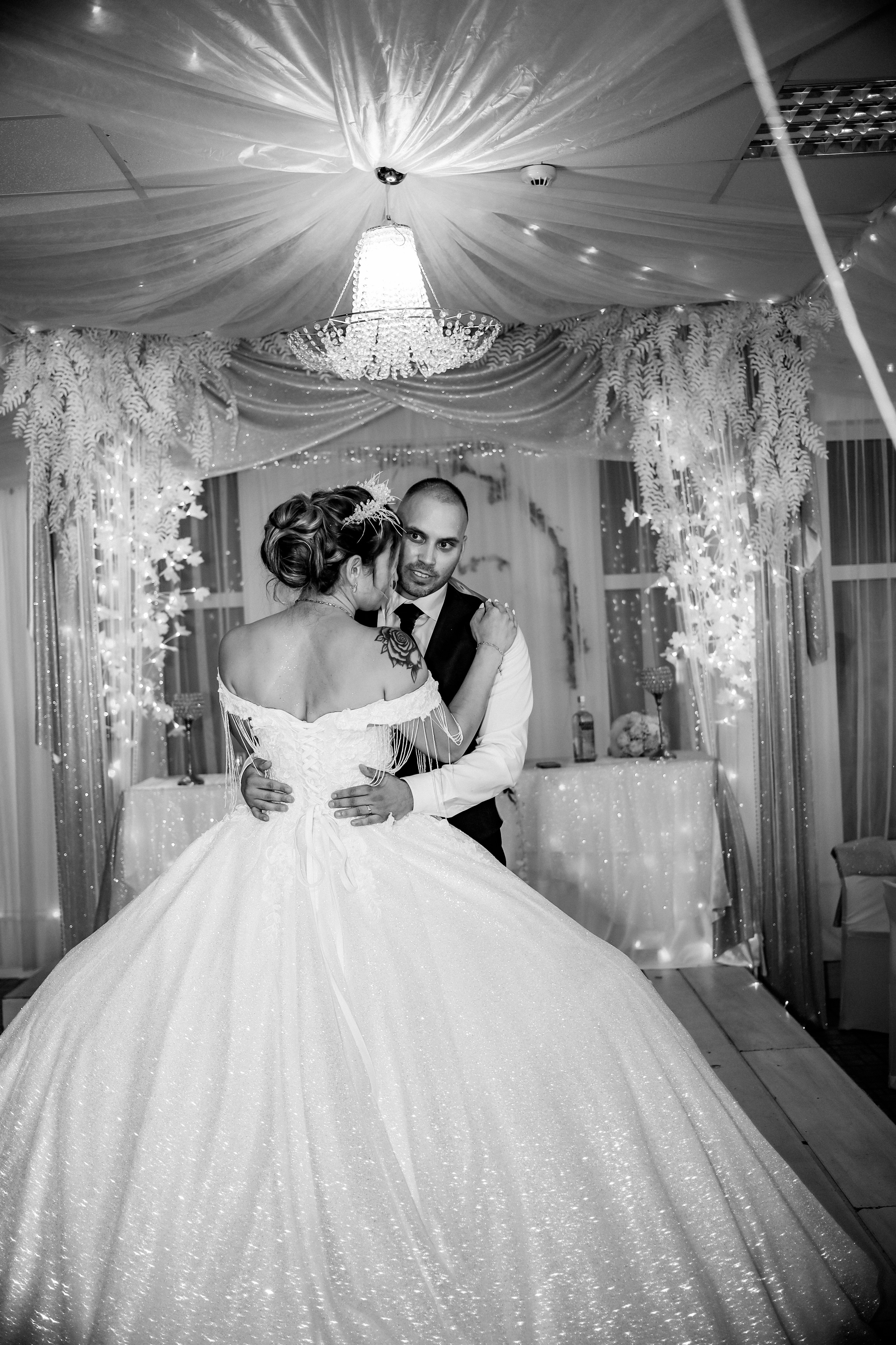 Pavel & Yveta. Svatební fotograf a kameraman v Česku a po celé Evropě — Teplice, Ústí nad Labem, Praha, Drážďany