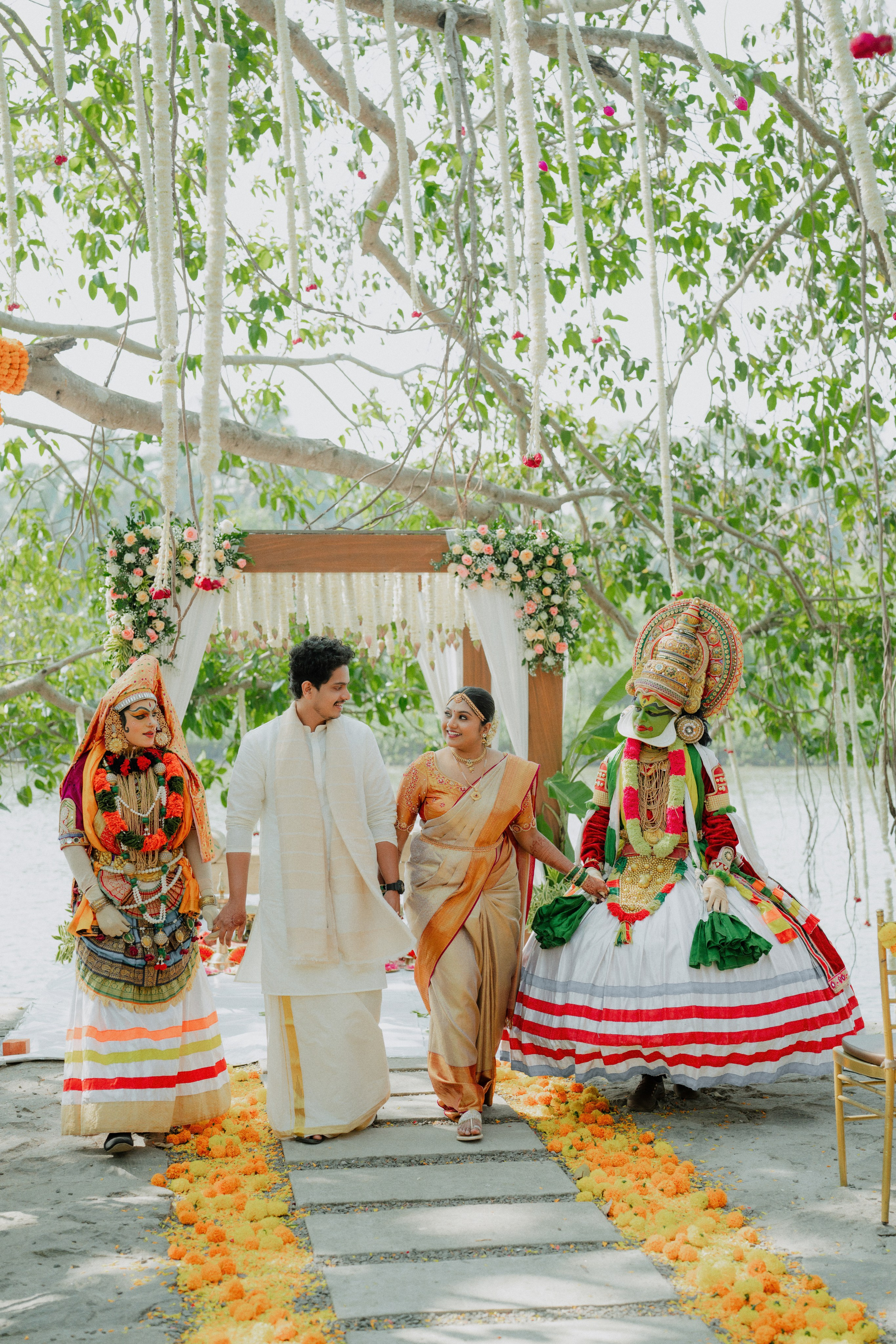INTIMATE WEDDING. SPOTLIGHTWEDDINGS.IN