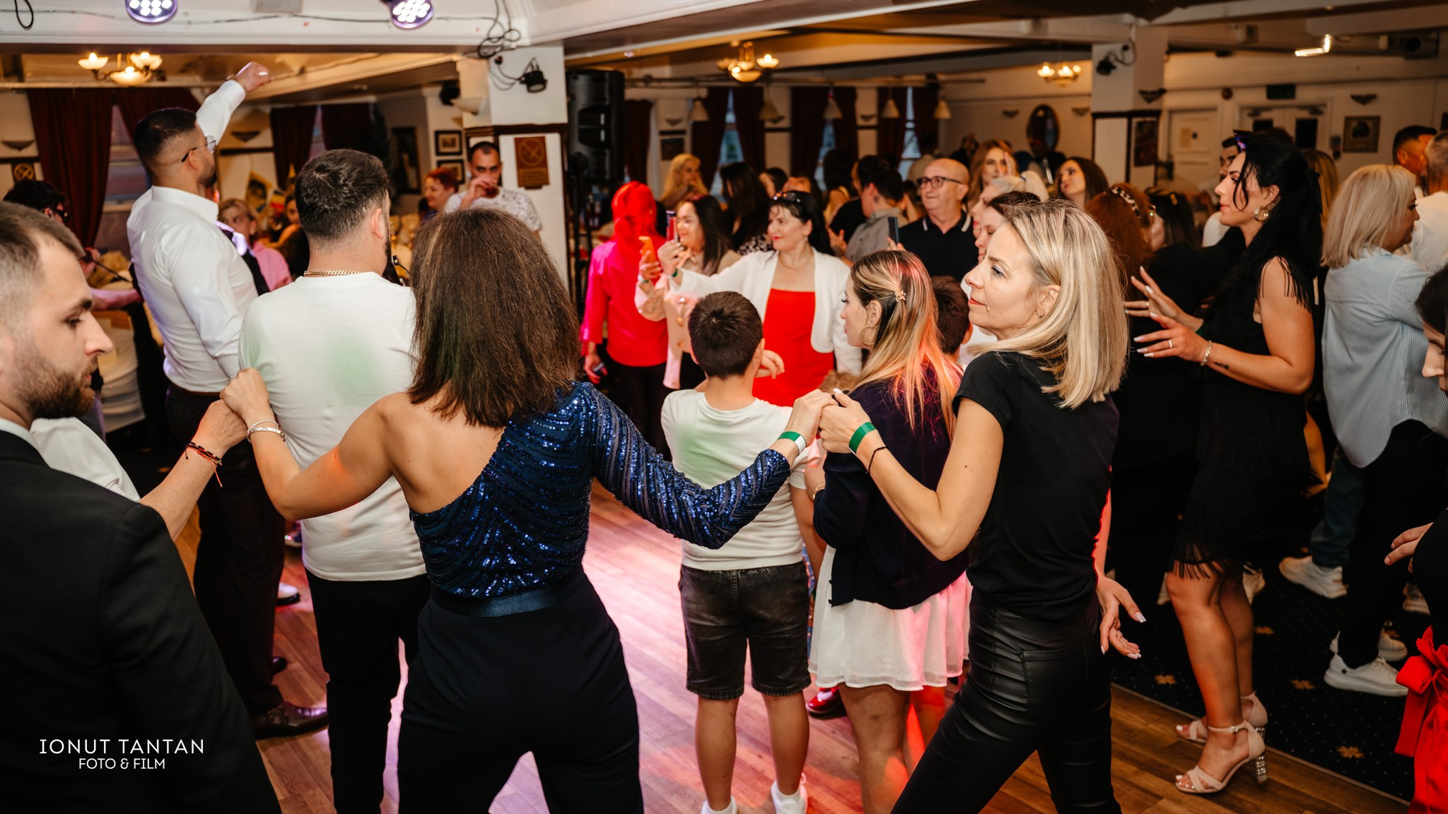 CULITA STERP — SOUTHAMPTON. TANTAN IONUT FOTO & FILM
