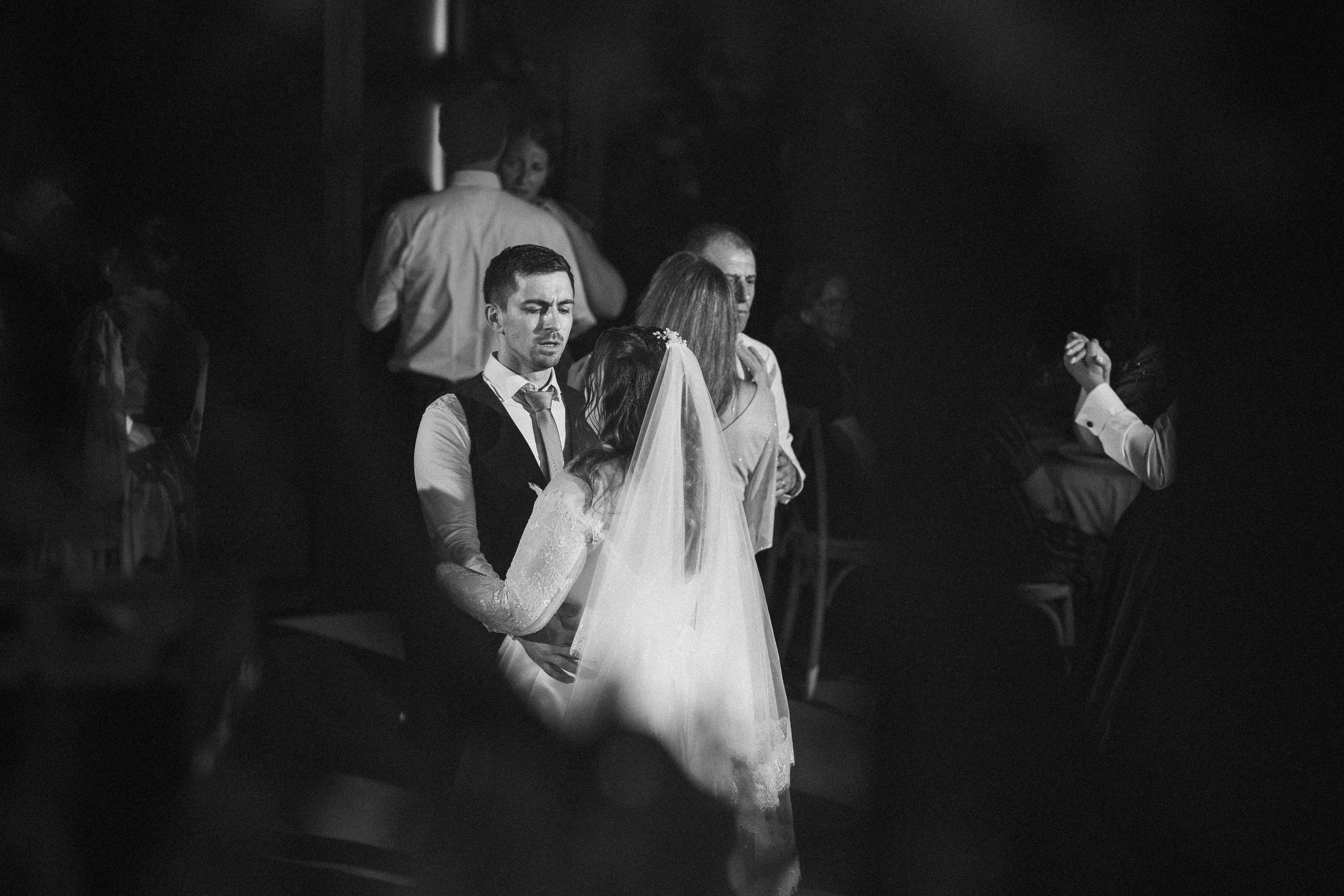 NUNTA DELIA&NICOLAE. Fotograf de evenimente si portret!