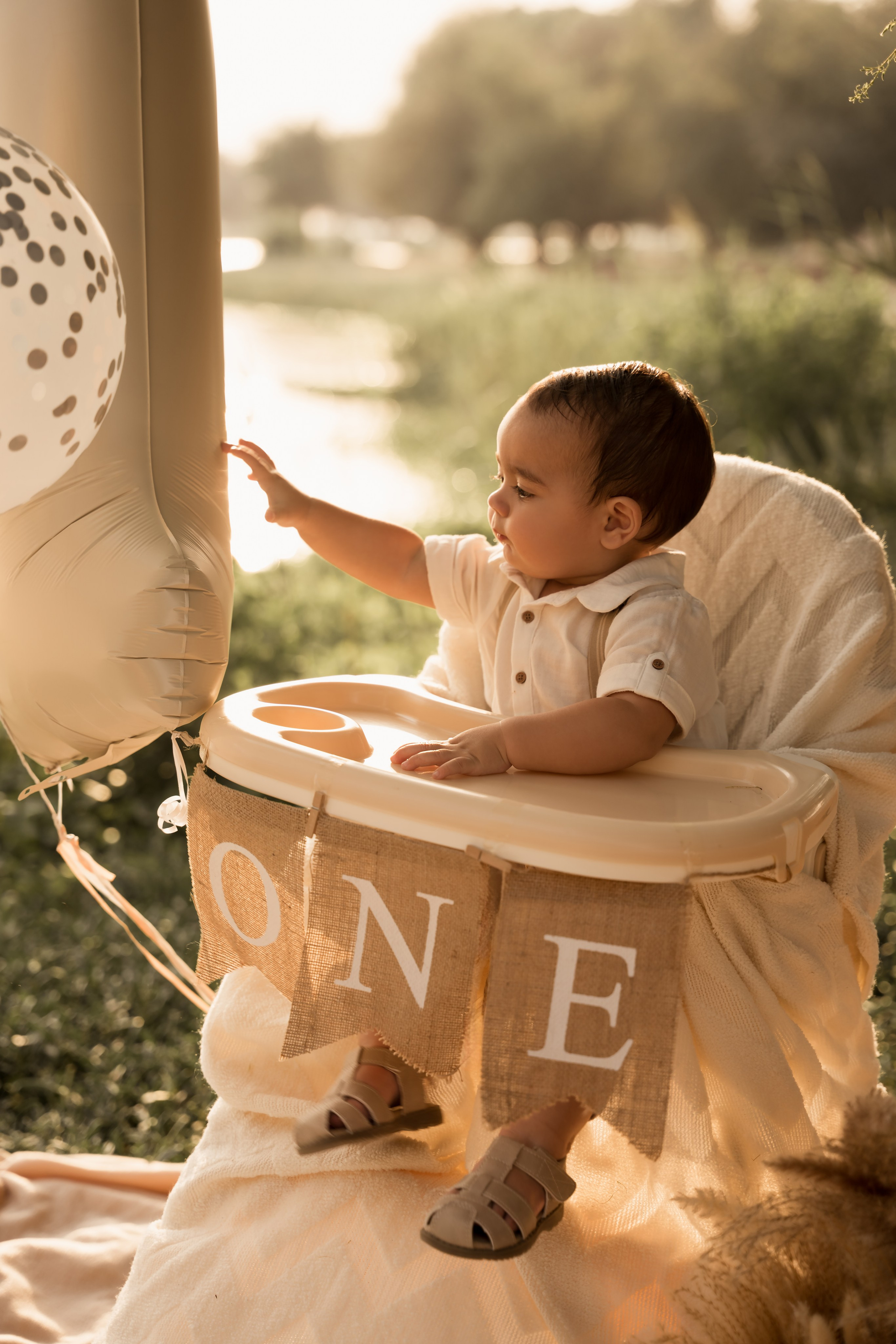 Cake by the Lake. Angela Iakovleva — Family Photographer in Dubai