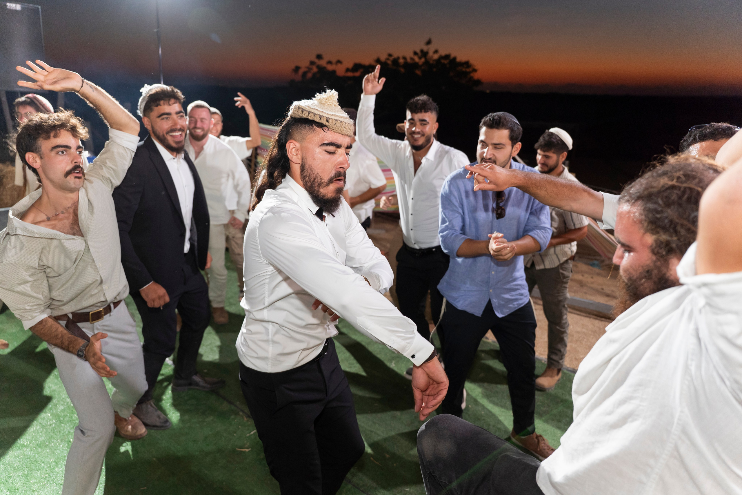 אביה ואחיה. יוסף מזרחי צילום חתונה, ברית וזוגיות. צלם מקצועי שאוהב להוציא אתכם הכי יפים ברגעים הכי מרגשים