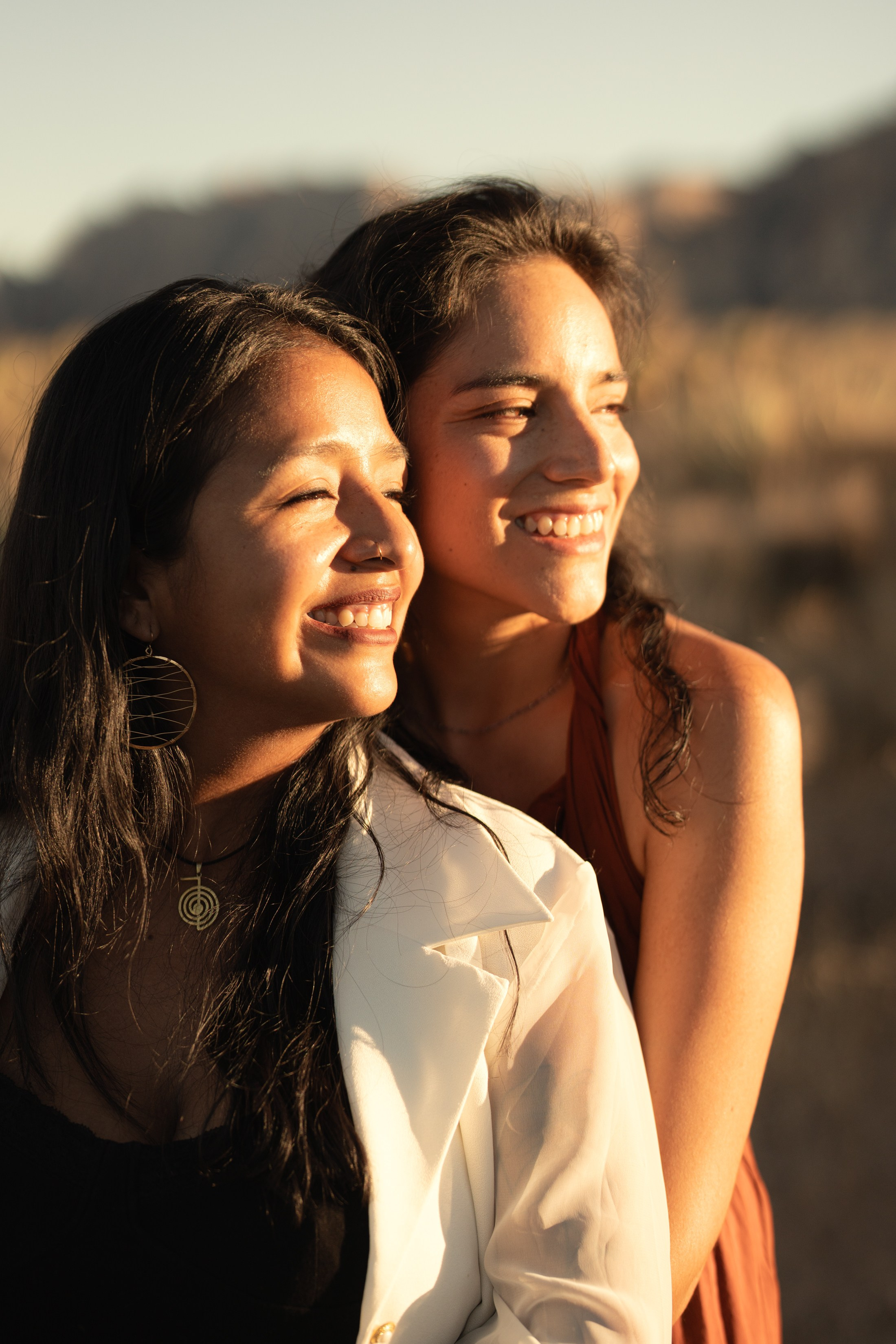 Liz&Fatima. Wedding & elopement photographer Viktoriya Kravtsov. Las Vegas