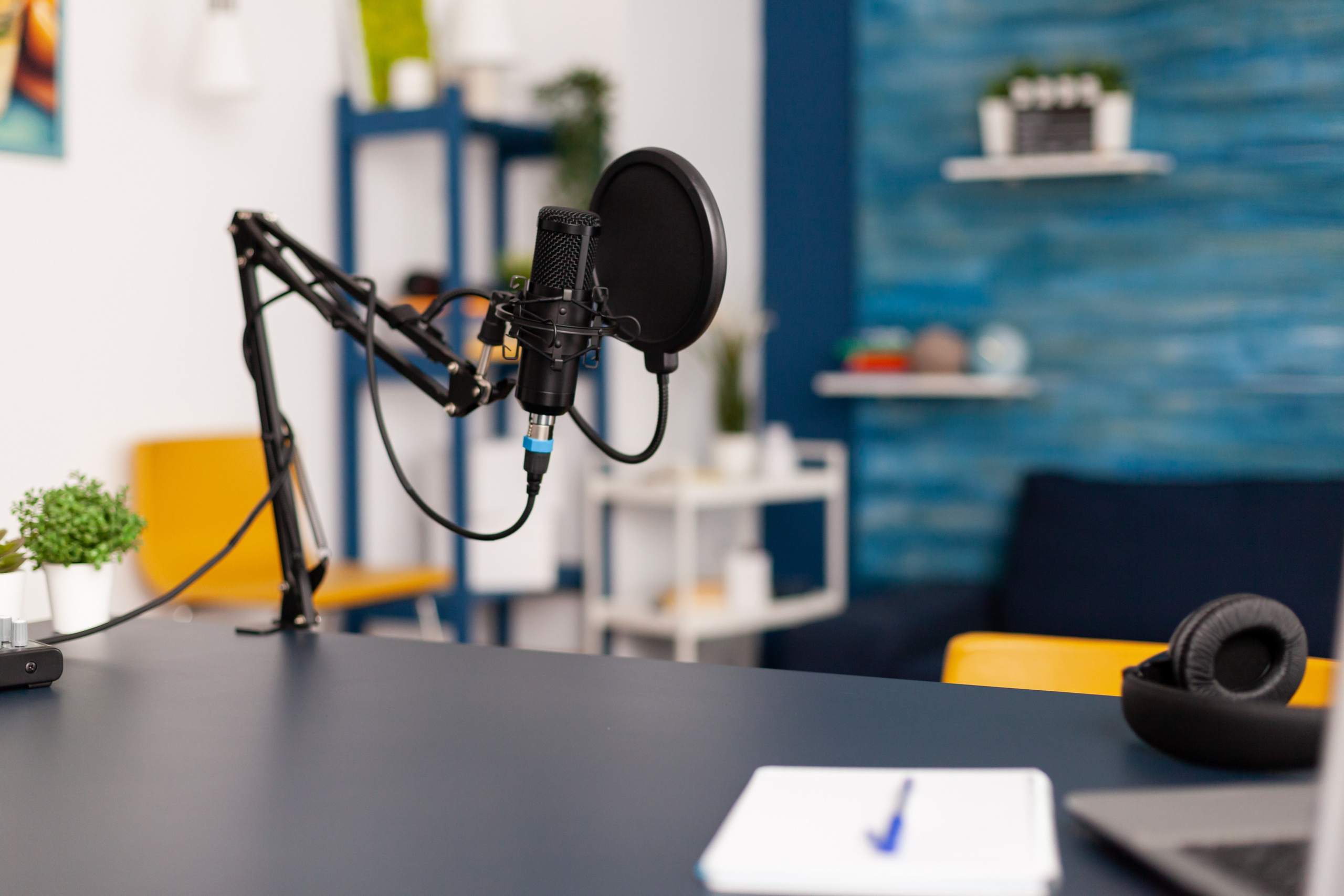 Главная. Zauglom — креативная продакшн-компания полного цикла