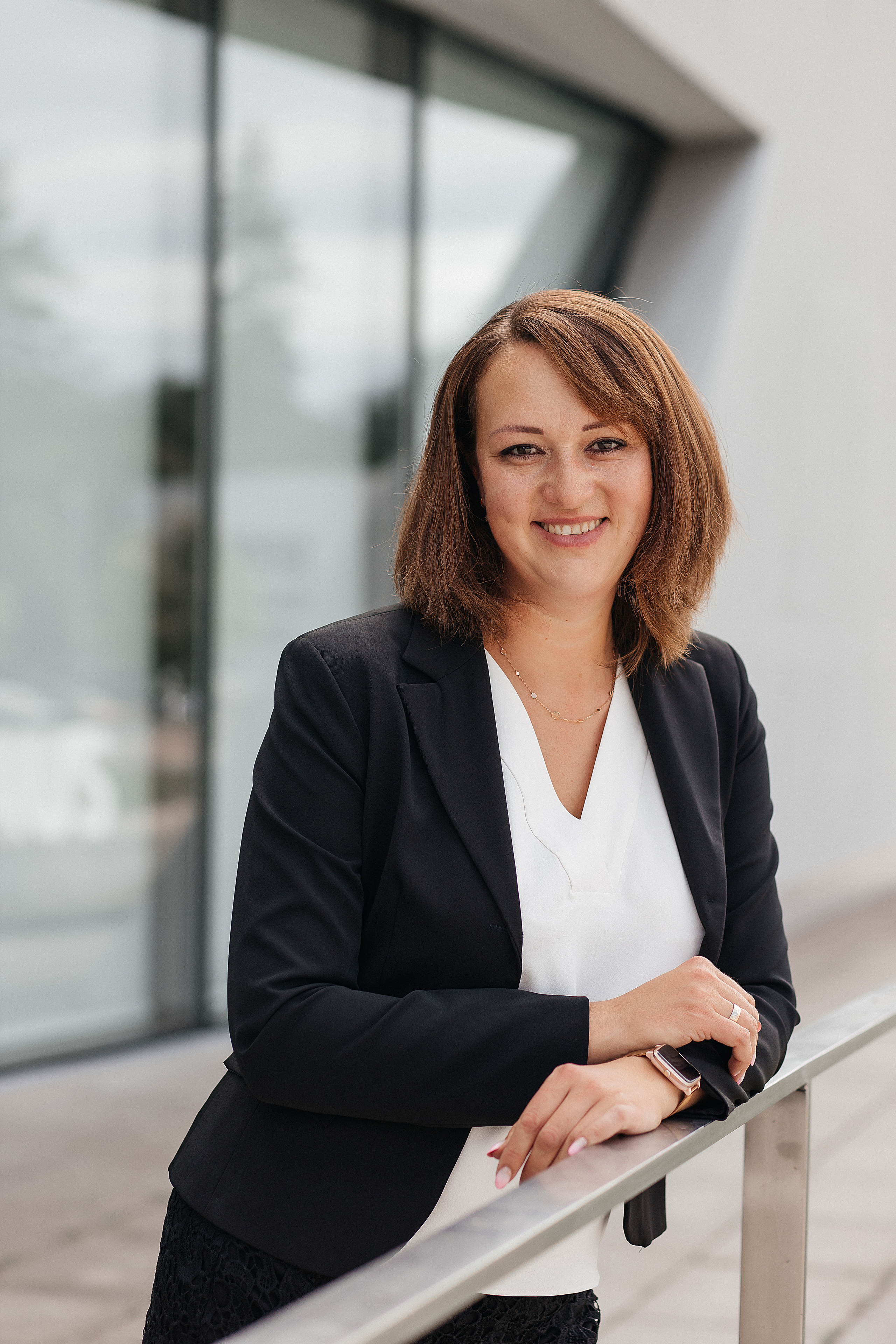 Bewerbungsfoto. Fotografin Heidenheim / Newborn, Babybauch & Familie - Nadine Schmalz