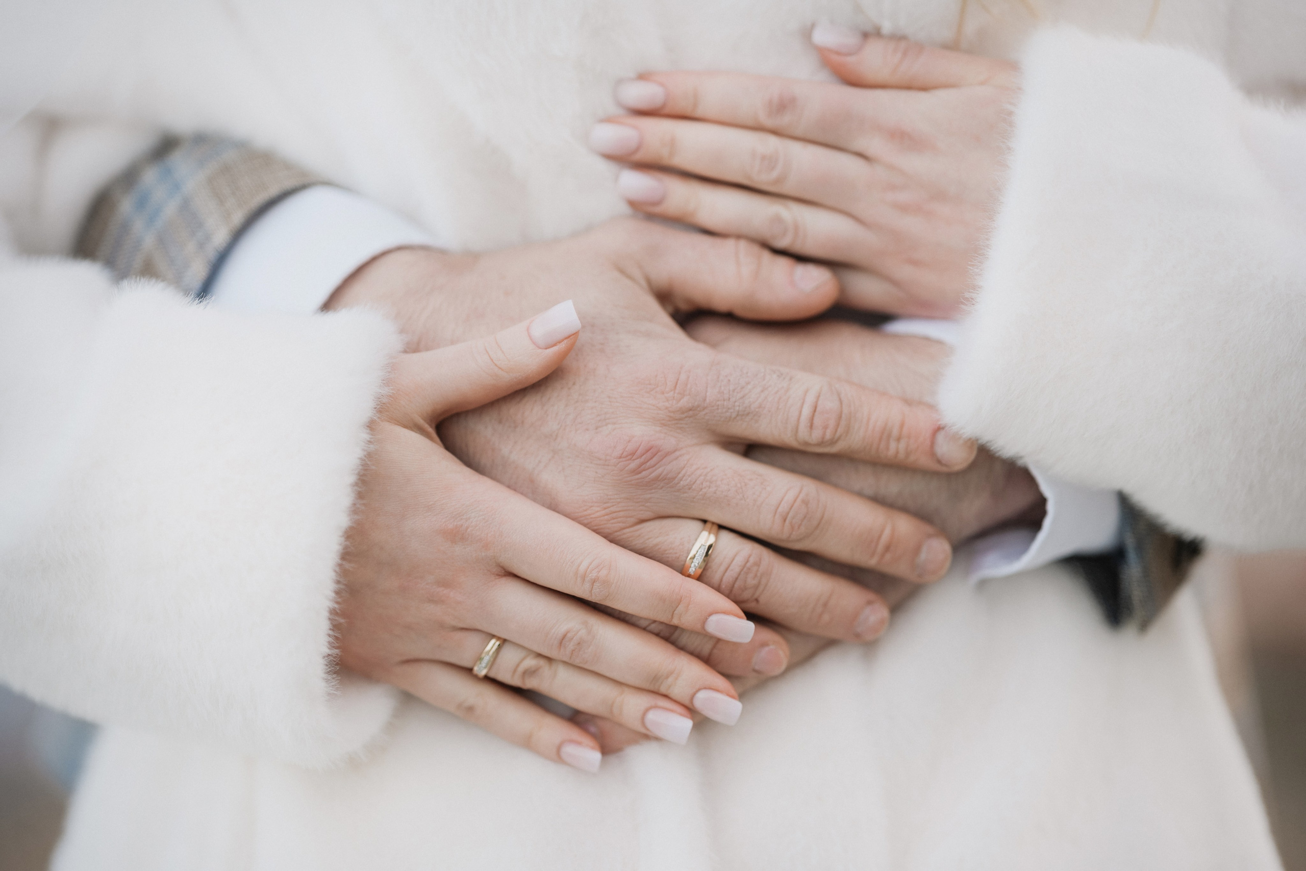 WEDDINGS. Calgary Family and Child & Wedding Photographer