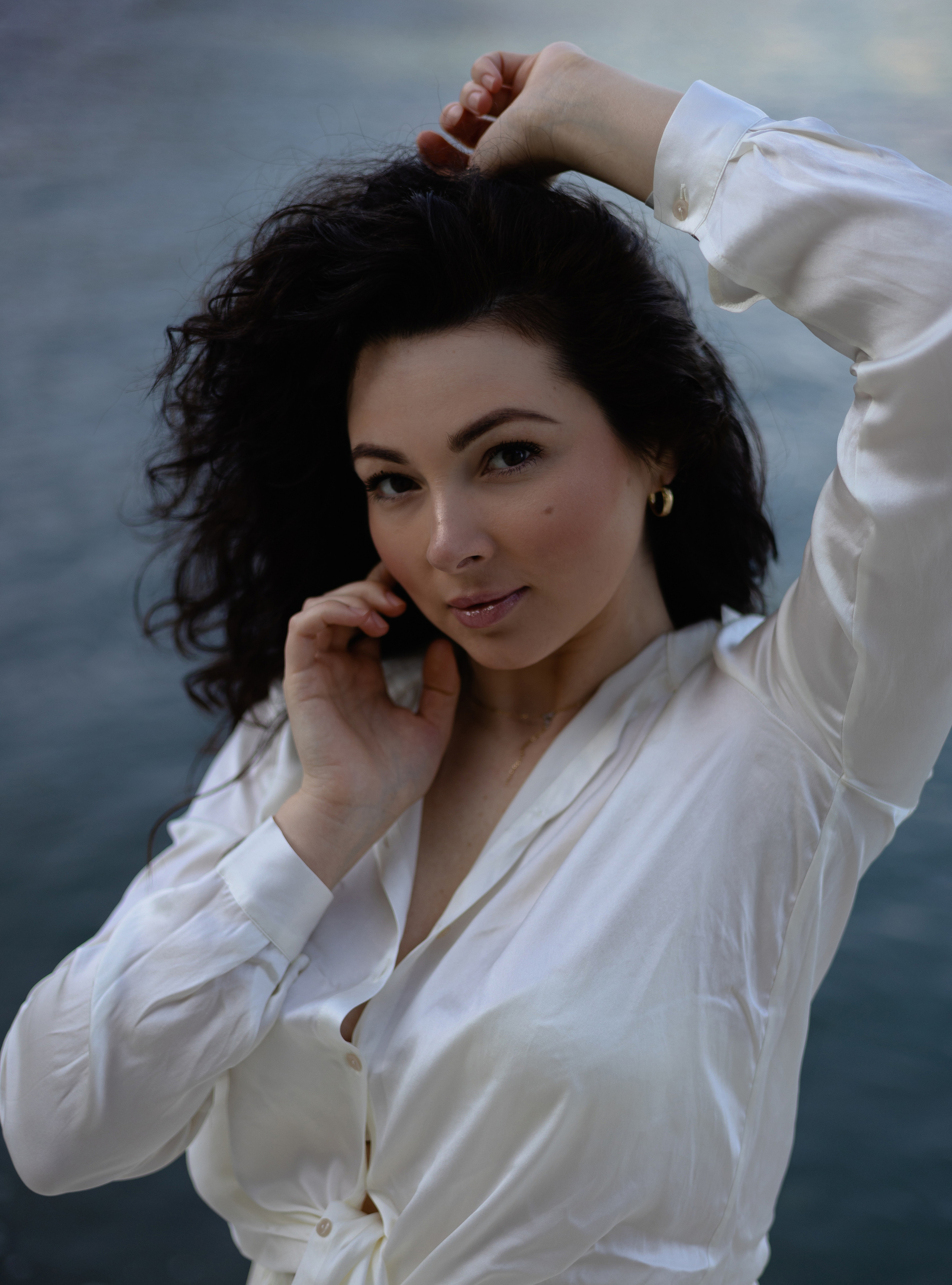Coastal Portraits. Woman in White by the Sea. Kristina Kozheltsova- Soulful Portrait&Lifestyle&Love Story Photographer in Leipzig, Germany