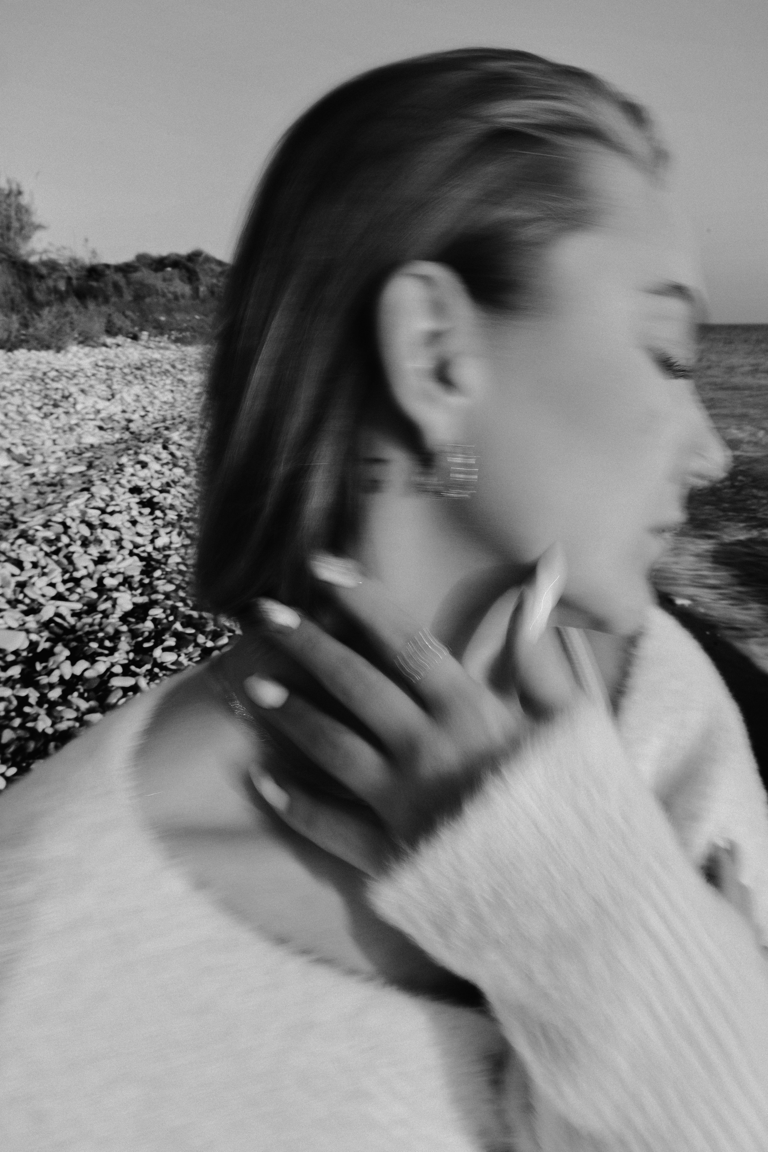 Seaside Portraits. Woman by the Morning Light. Kristina Kozheltsova- Soulful Portrait&Lifestyle&Love Story Photographer in Leipzig, Germany