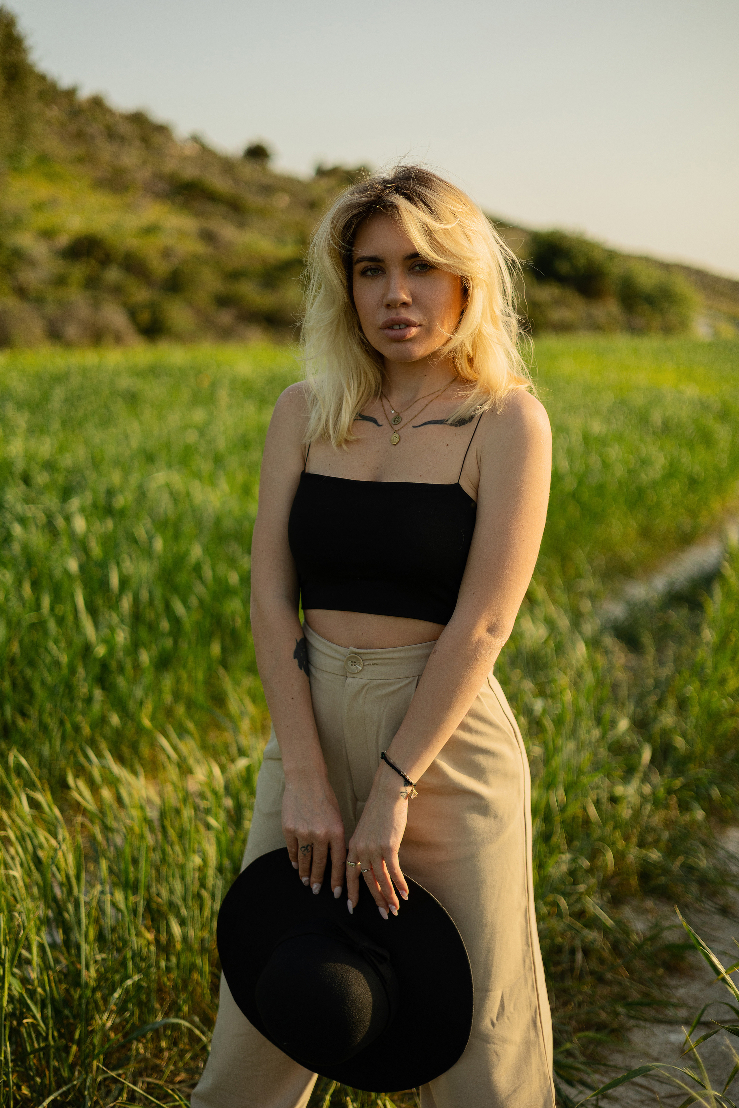 Cinematic Road Portraits — Woman in Trench Coat at Sunset. Kristina Kozheltsova- Soulful Portrait&Lifestyle&Love Story Photographer in Leipzig, Germany