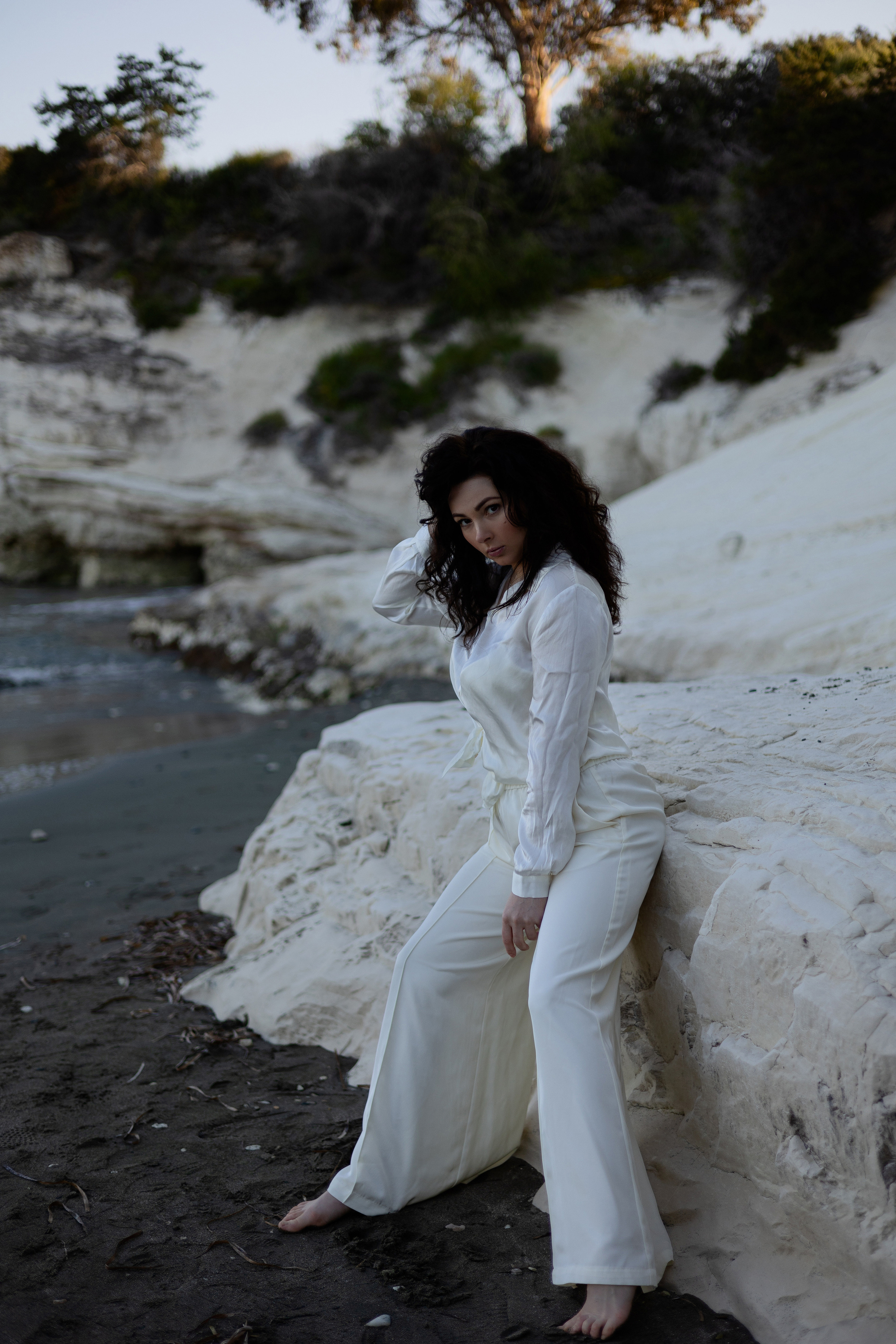 Coastal Portraits. Woman in White by the Sea. Kristina Kozheltsova- Soulful Portrait&Lifestyle&Love Story Photographer in Leipzig, Germany