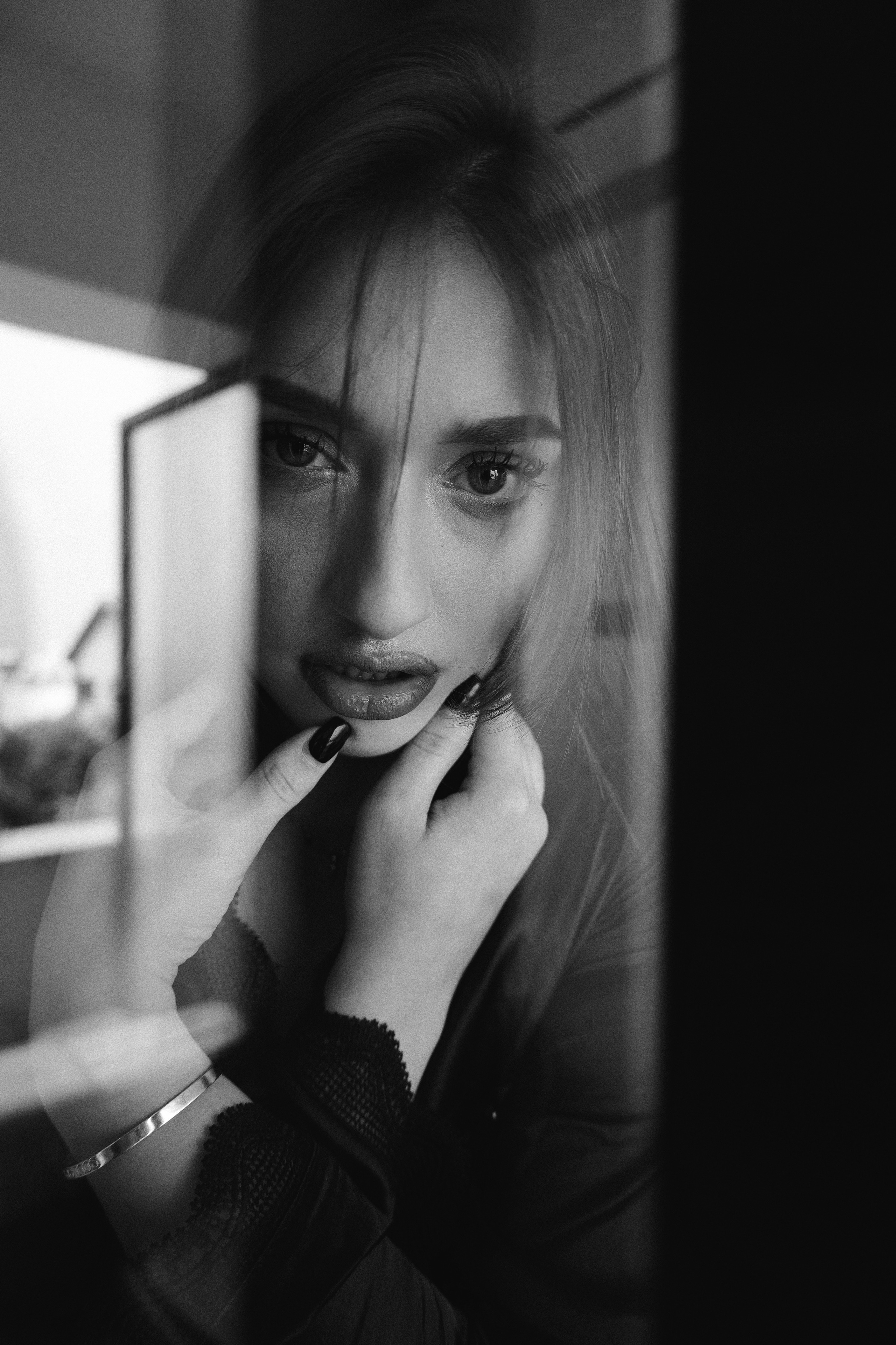 Black and White Portraits. Sensual Woman with Lilies. Kristina Kozheltsova- Soulful Portrait&Lifestyle&Love Story Photographer in Leipzig, Germany