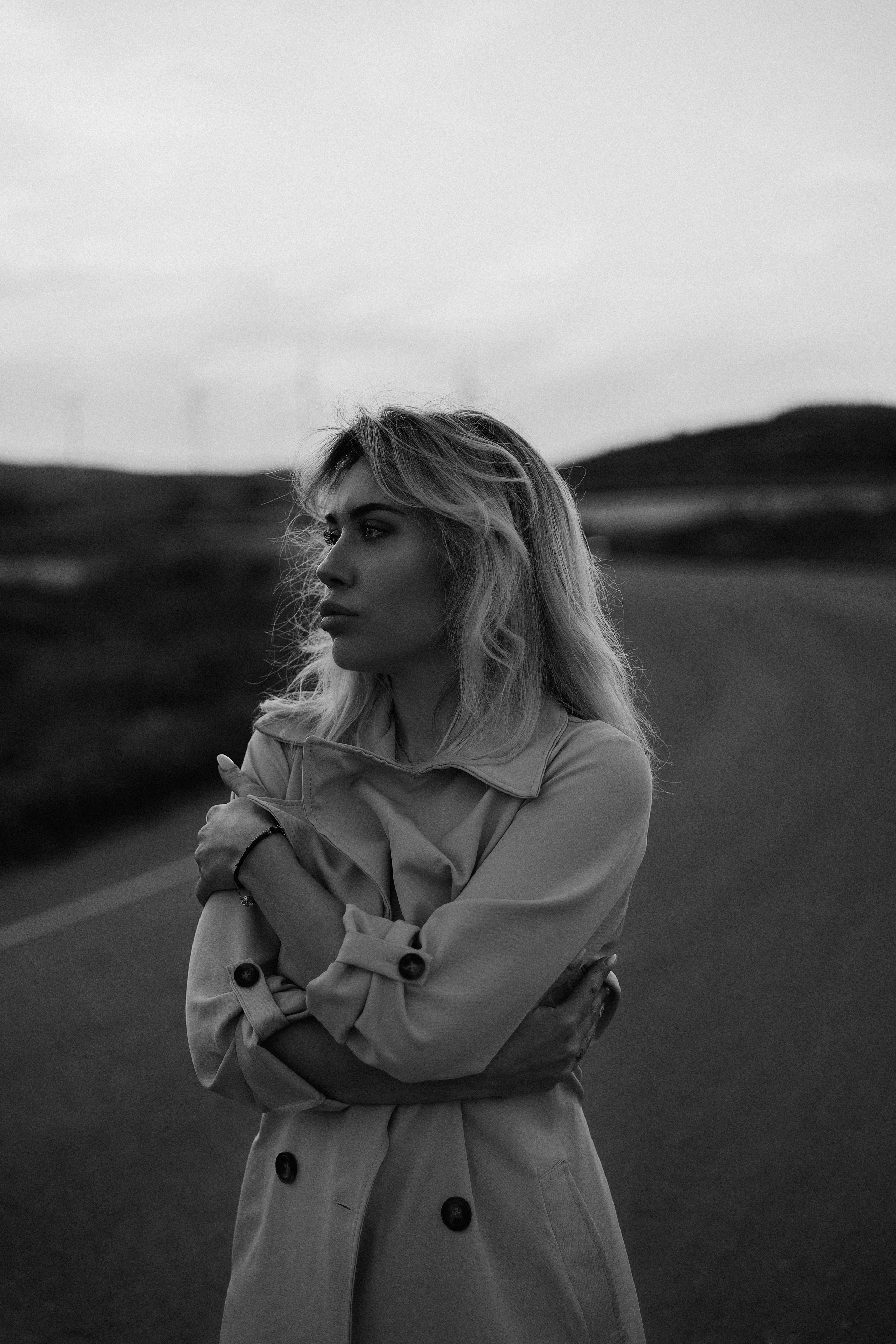 Cinematic Road Portraits — Woman in Trench Coat at Sunset. Kristina Kozheltsova- Soulful Portrait&Lifestyle&Love Story Photographer in Leipzig, Germany