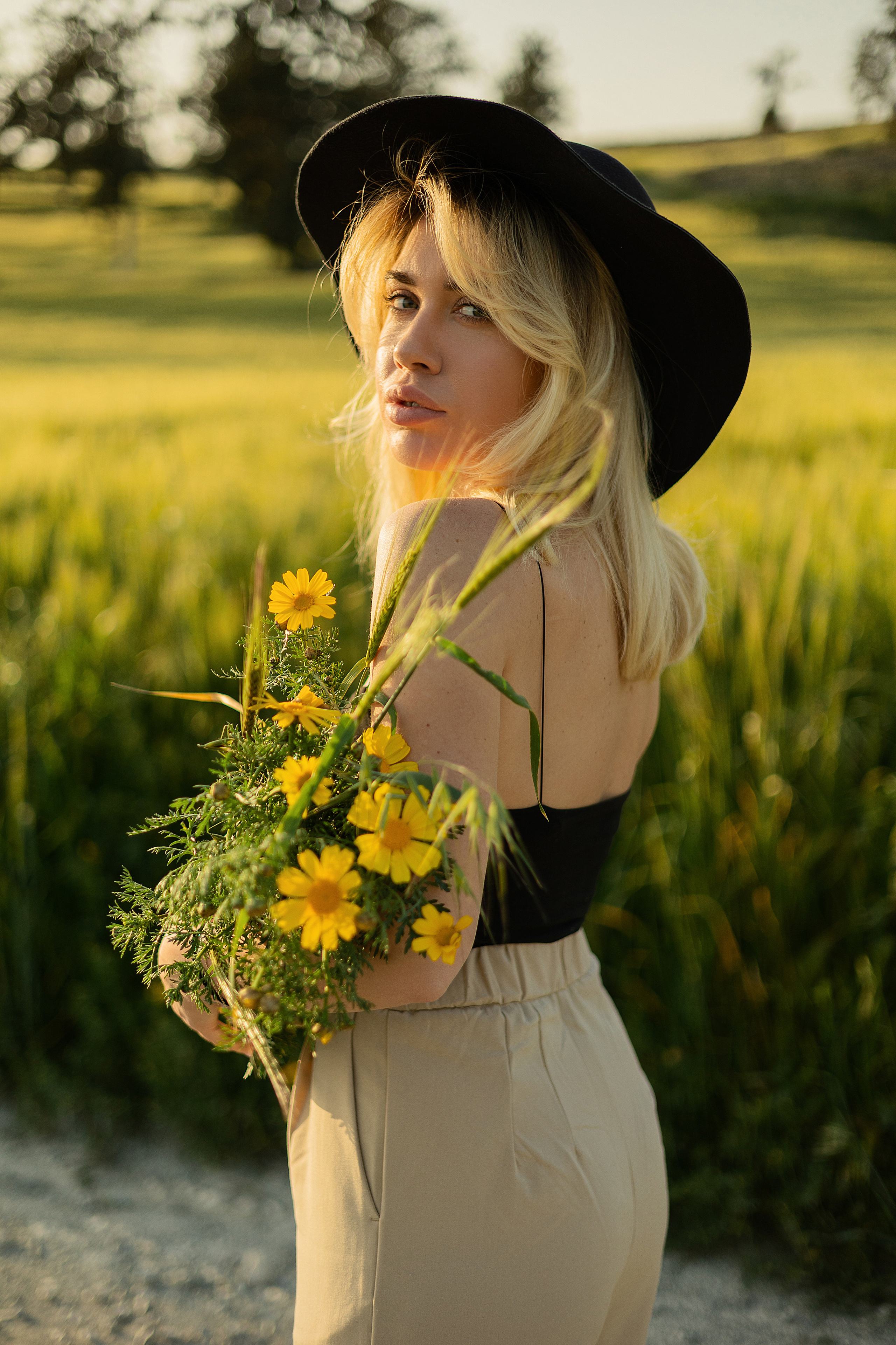 Cinematic Road Portraits — Woman in Trench Coat at Sunset. Kristina Kozheltsova- Soulful Portrait&Lifestyle&Love Story Photographer in Leipzig, Germany