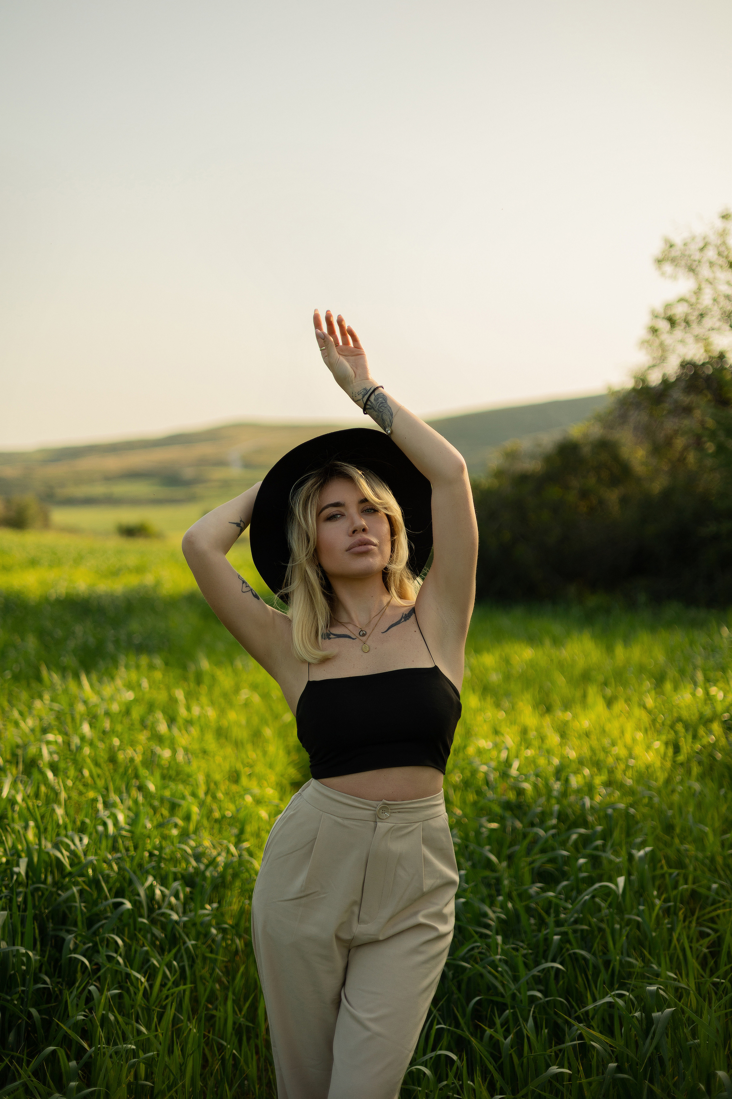 Cinematic Road Portraits — Woman in Trench Coat at Sunset. Kristina Kozheltsova- Soulful Portrait&Lifestyle&Love Story Photographer in Leipzig, Germany