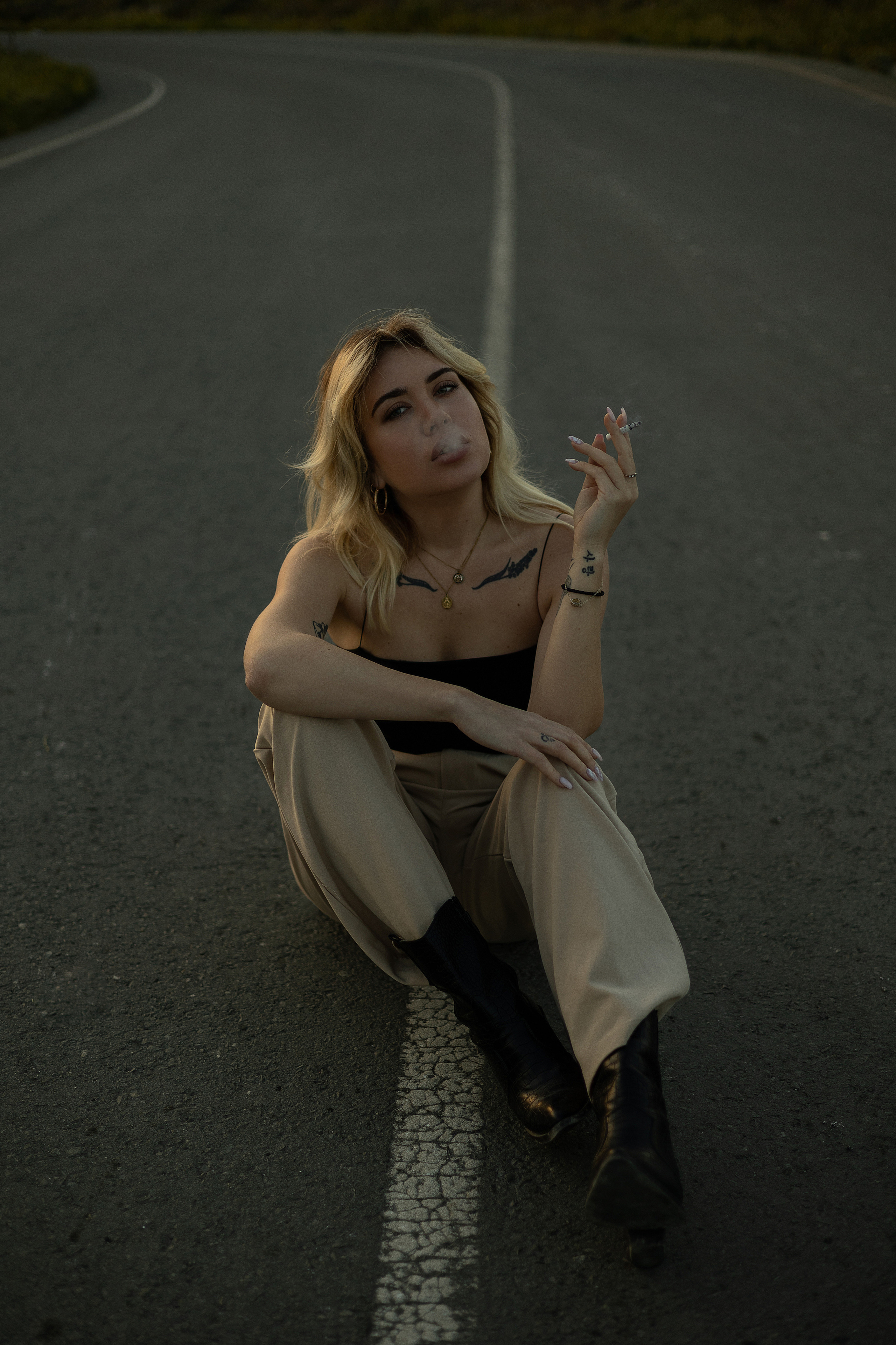 Cinematic Road Portraits — Woman in Trench Coat at Sunset. Kristina Kozheltsova- Soulful Portrait&Lifestyle&Love Story Photographer in Leipzig, Germany