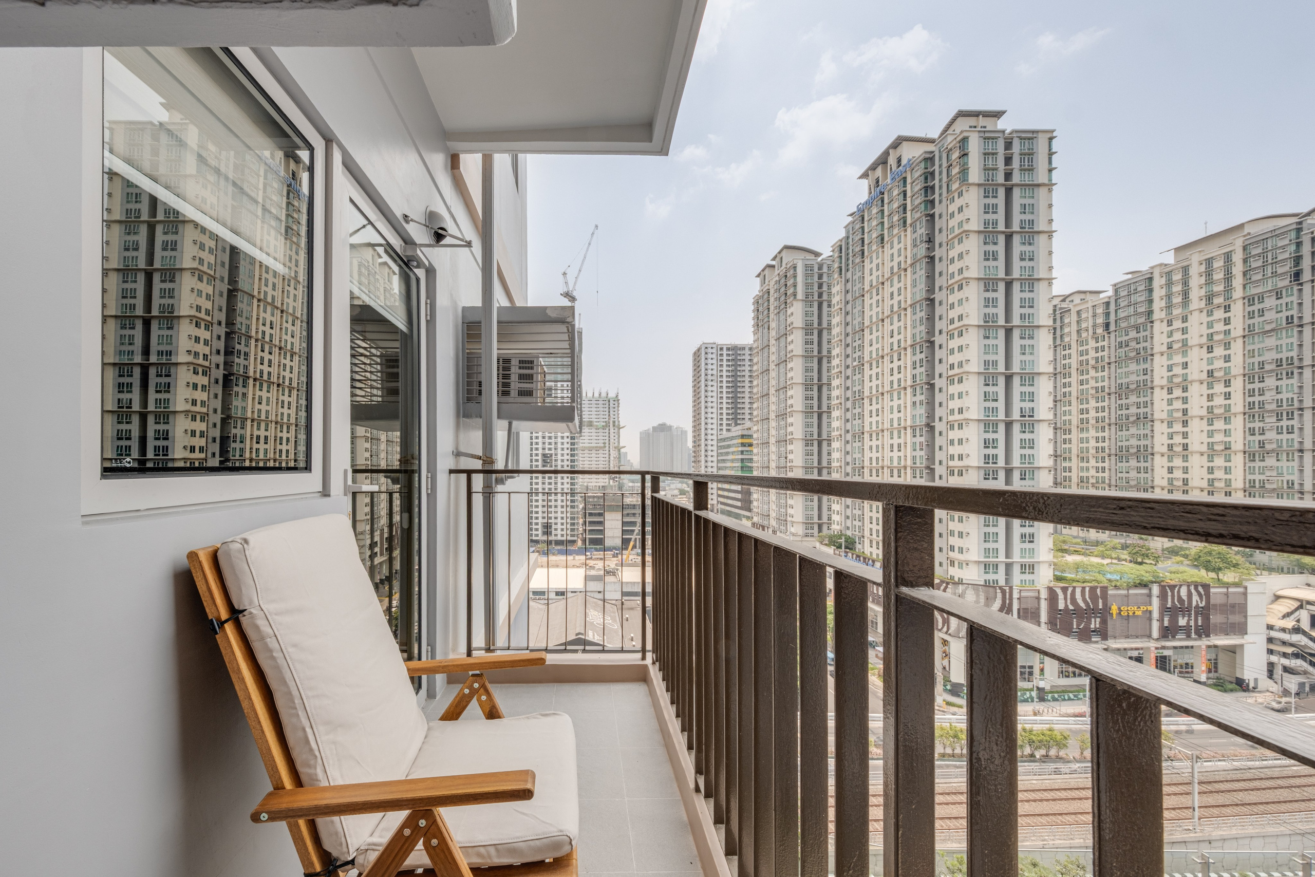Vion Tower // Makati. Interior & Architectural Photographer Philippines | Argen Carlo Camaclang