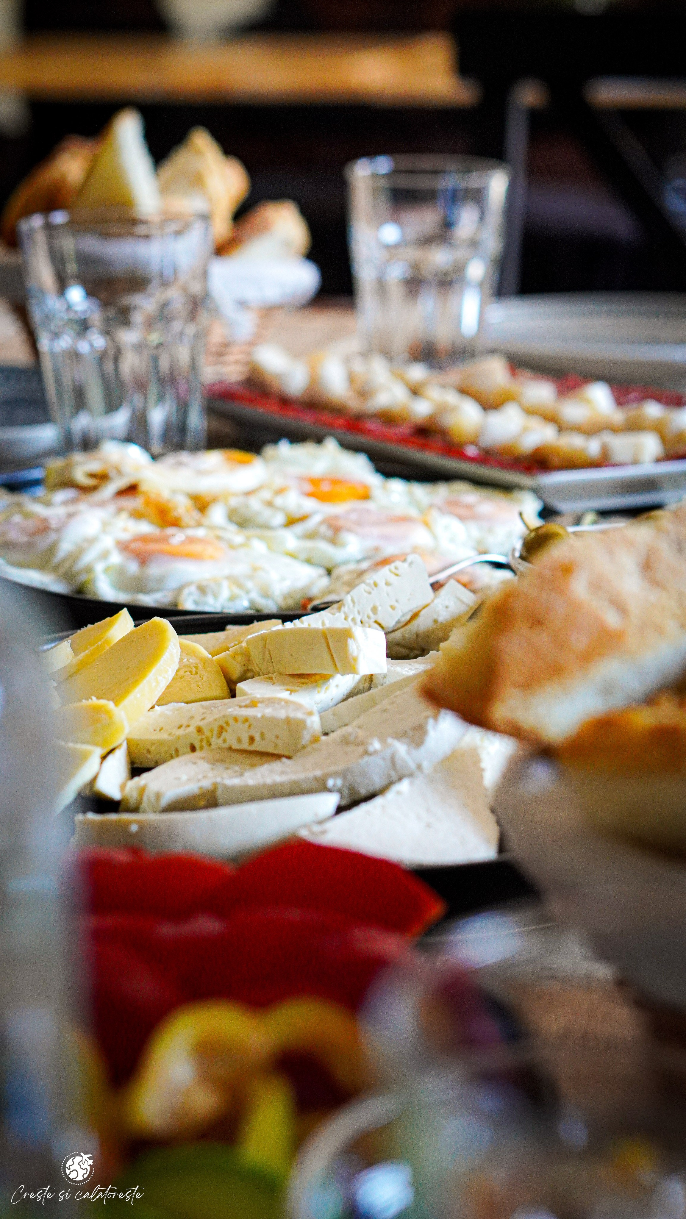 Bransilvania. Creste si calatoreste