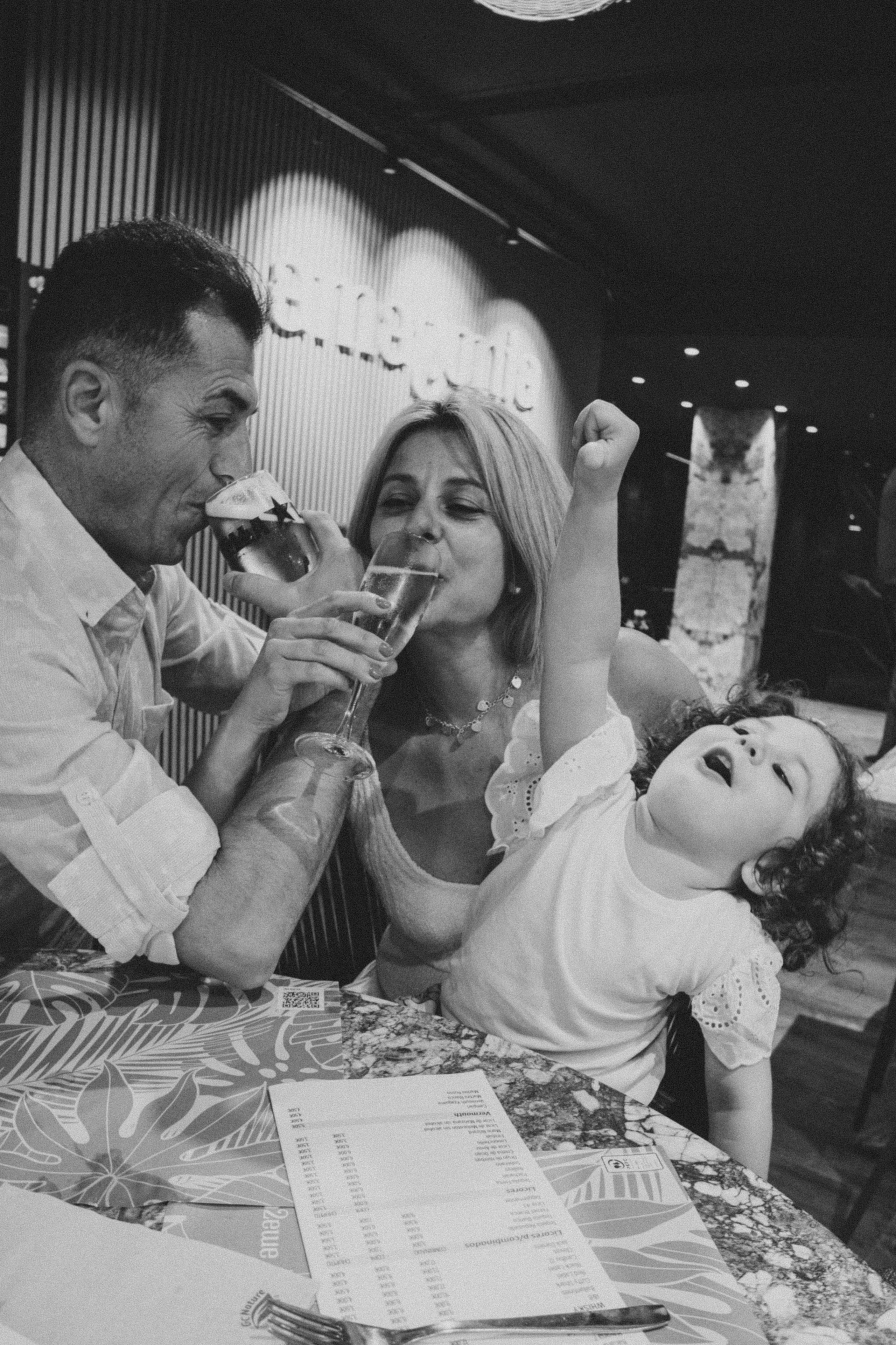 Sesión familiar en la playa. Fotografía profesional en Calafell - Elena Medvedeva