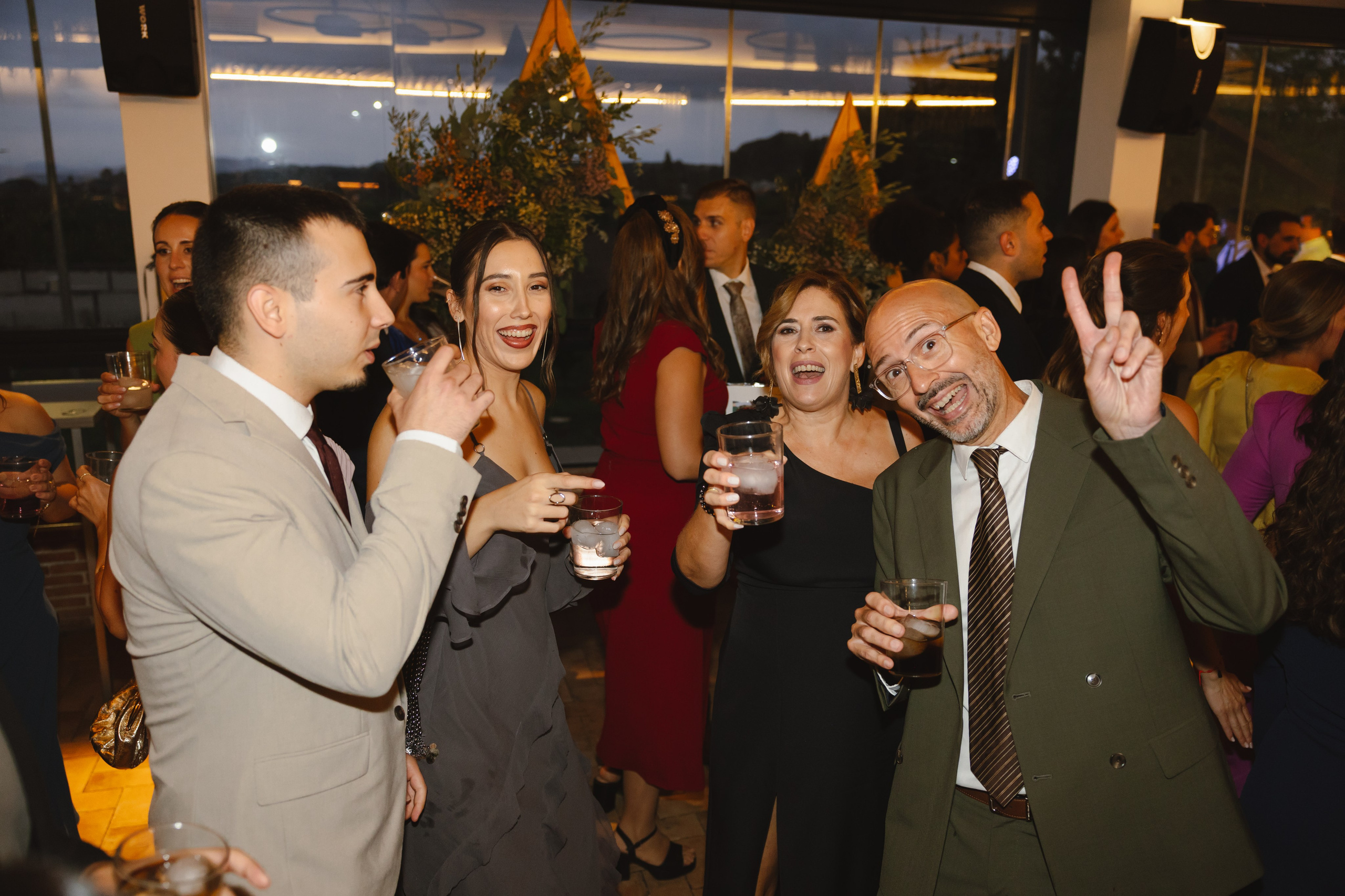 EVA & GUILLE. Fotógrafo y Videografo de bodas y eventos