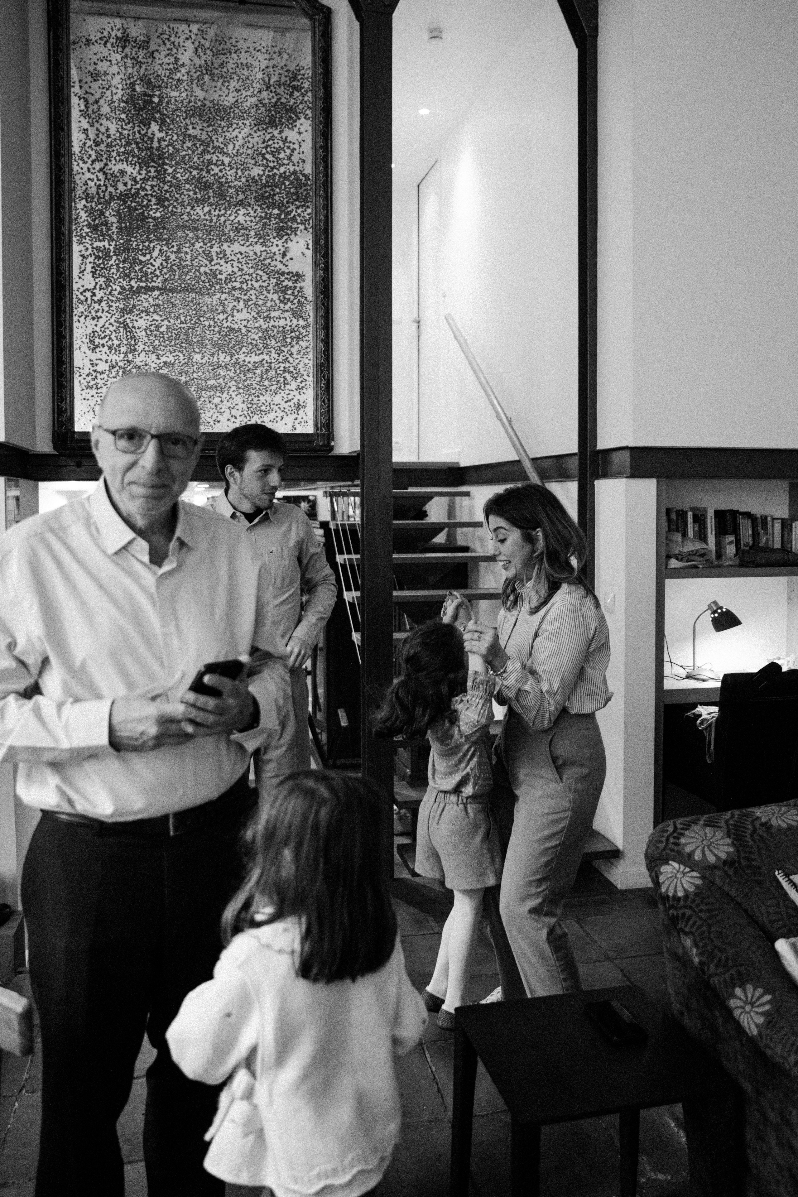 Family At Home Photoshoot in Paris | Natural Lifestyle Photography. Paris Wedding Photographer