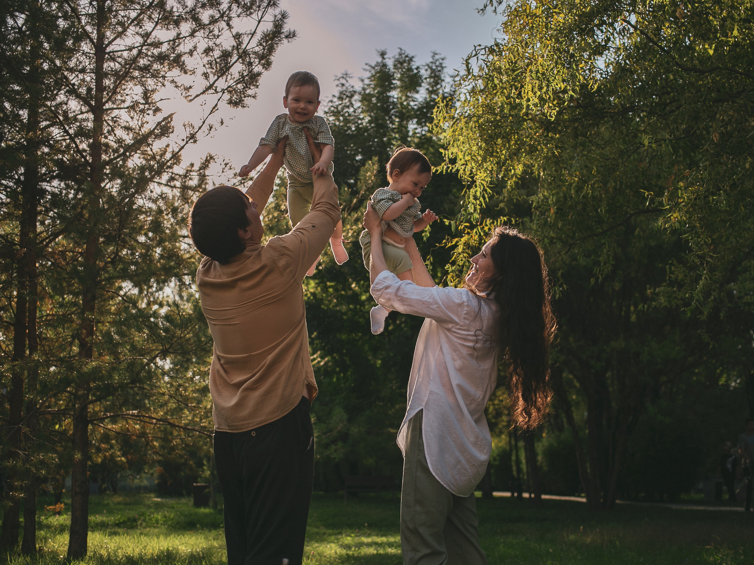 Twins girls. Индивидуальный и love story фотограф в Алматы Шарычева Ирина