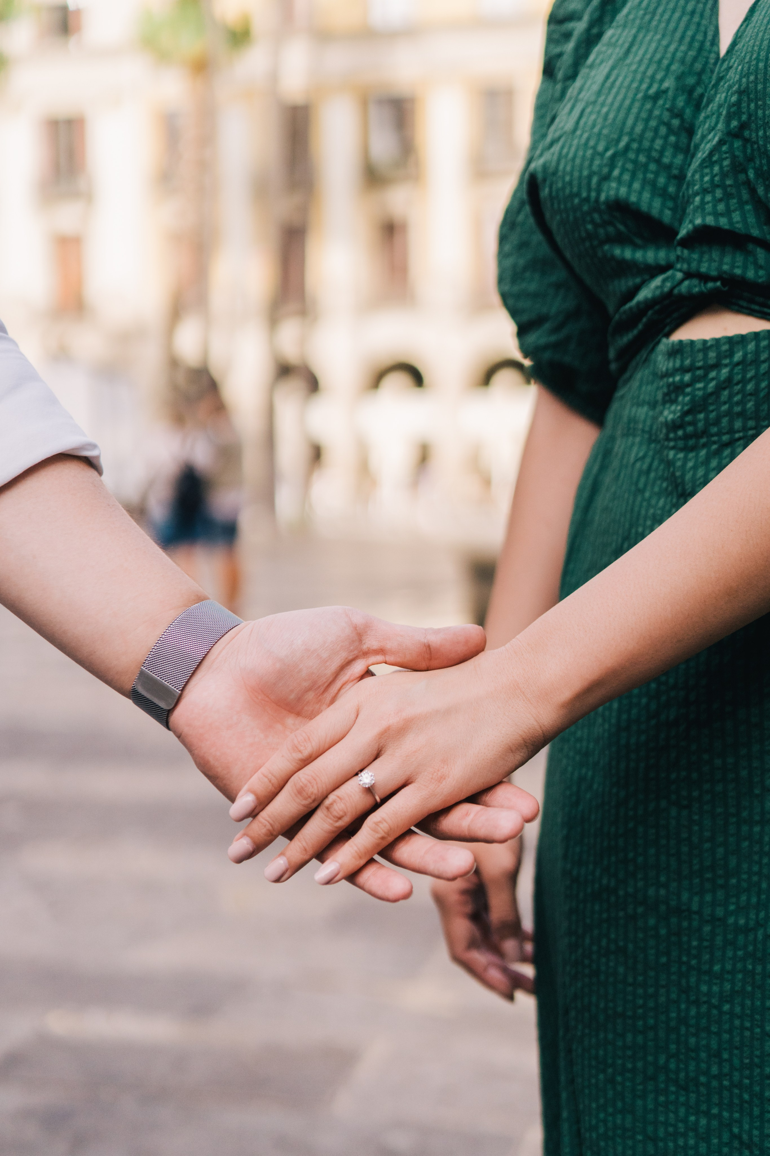 LoveStory in Gothic Quarter. Photographer Kristina Dorina