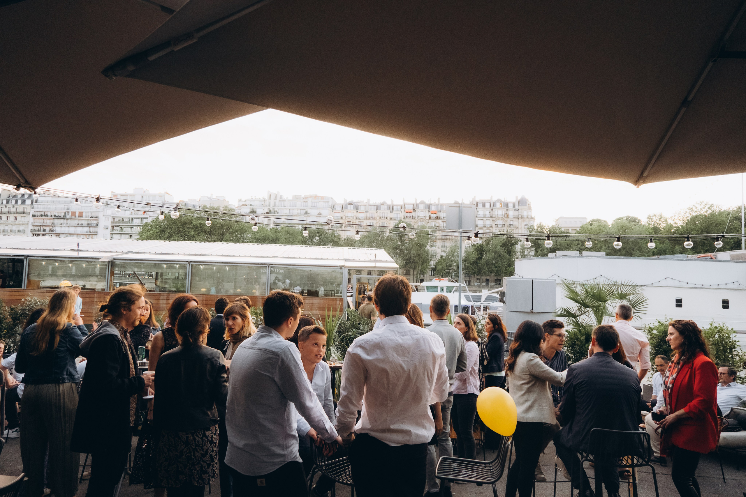 Marie’s Birthday with an Eiffel Tower view. Photographer in Paris Marina Chaput