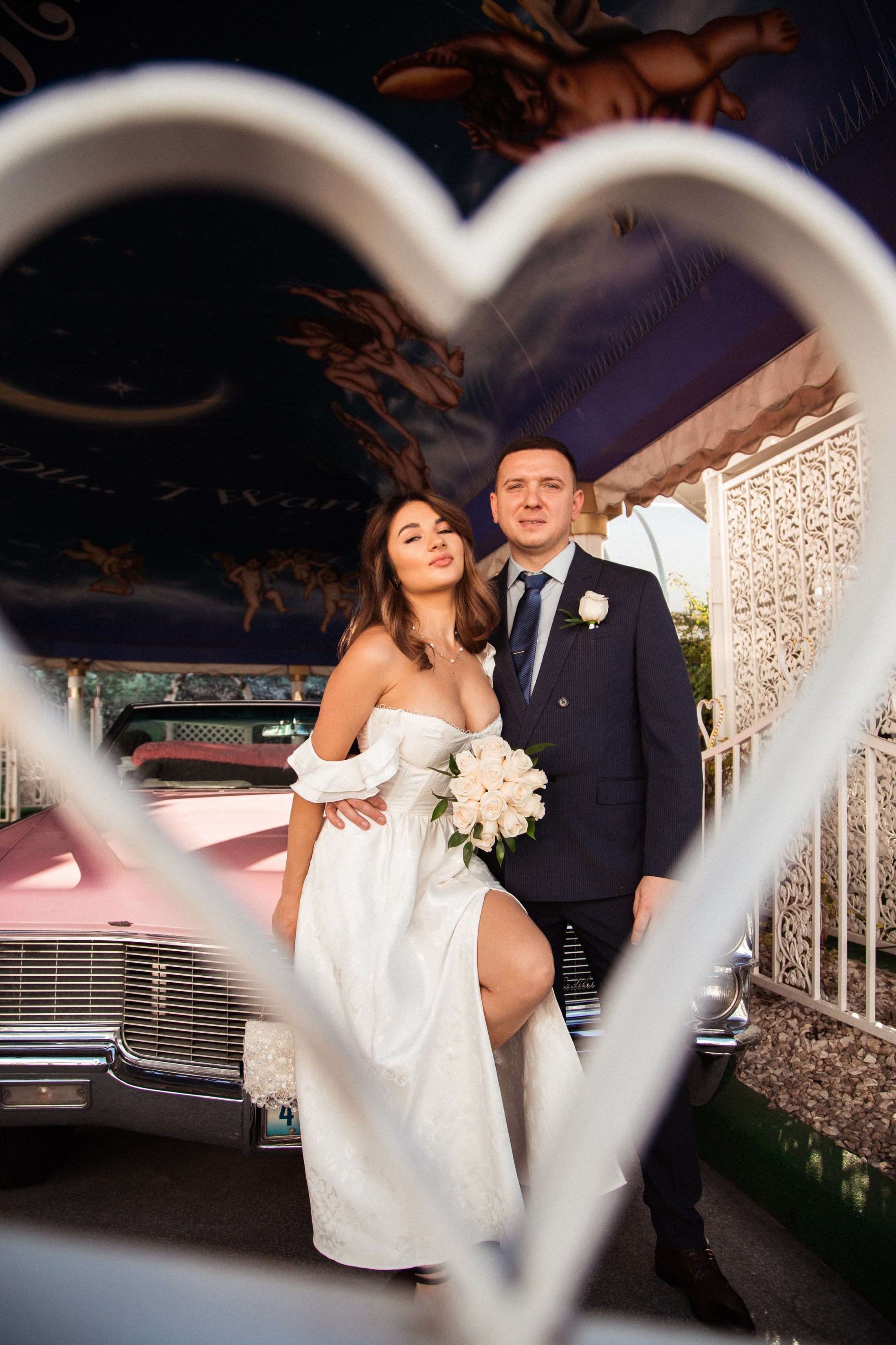 A&R. Wedding & elopement photographer Viktoriya Kravtsov. Las Vegas