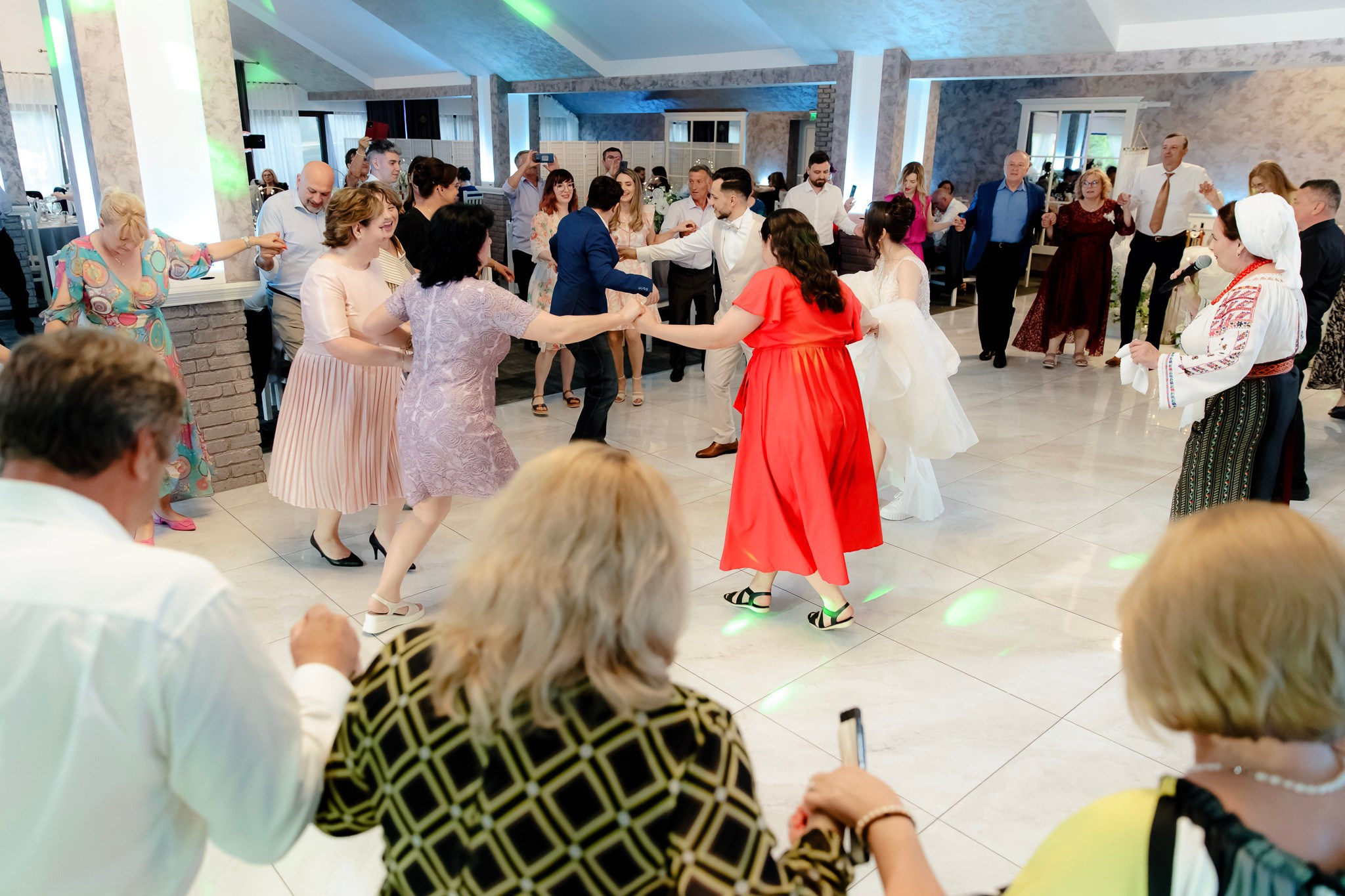 Ioana & Ionuț | Nuntă de poveste la Păstrăvăria Poiana din Mălini județul Suceava. Servicii foto-video profesionale, pentru momente de neuitat