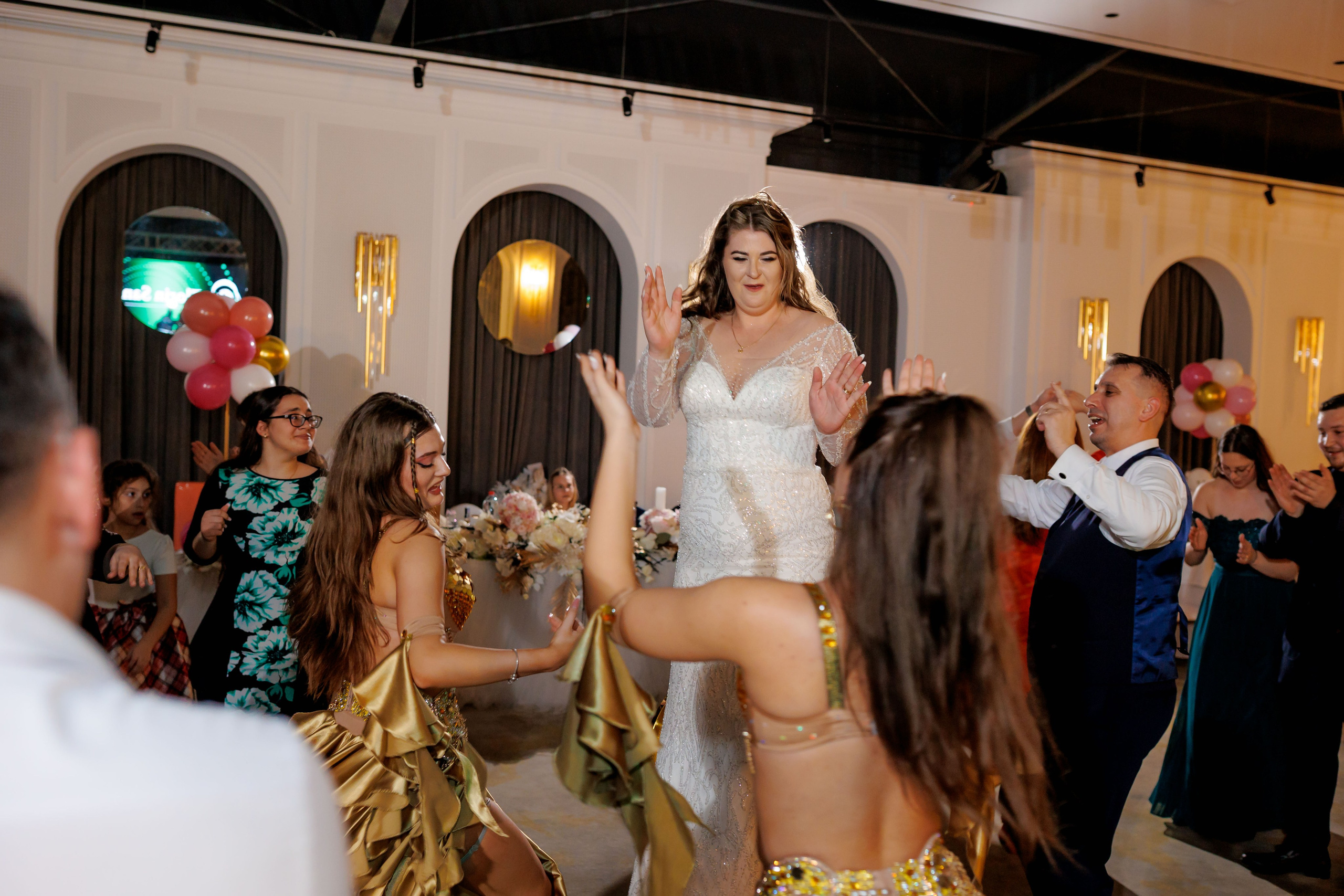 Povestea voastră, regizată de noi |Cristi Turculet Videograf Nuntă Suceava | wedding highlight. Servicii foto-video profesionale, pentru momente de neuitat