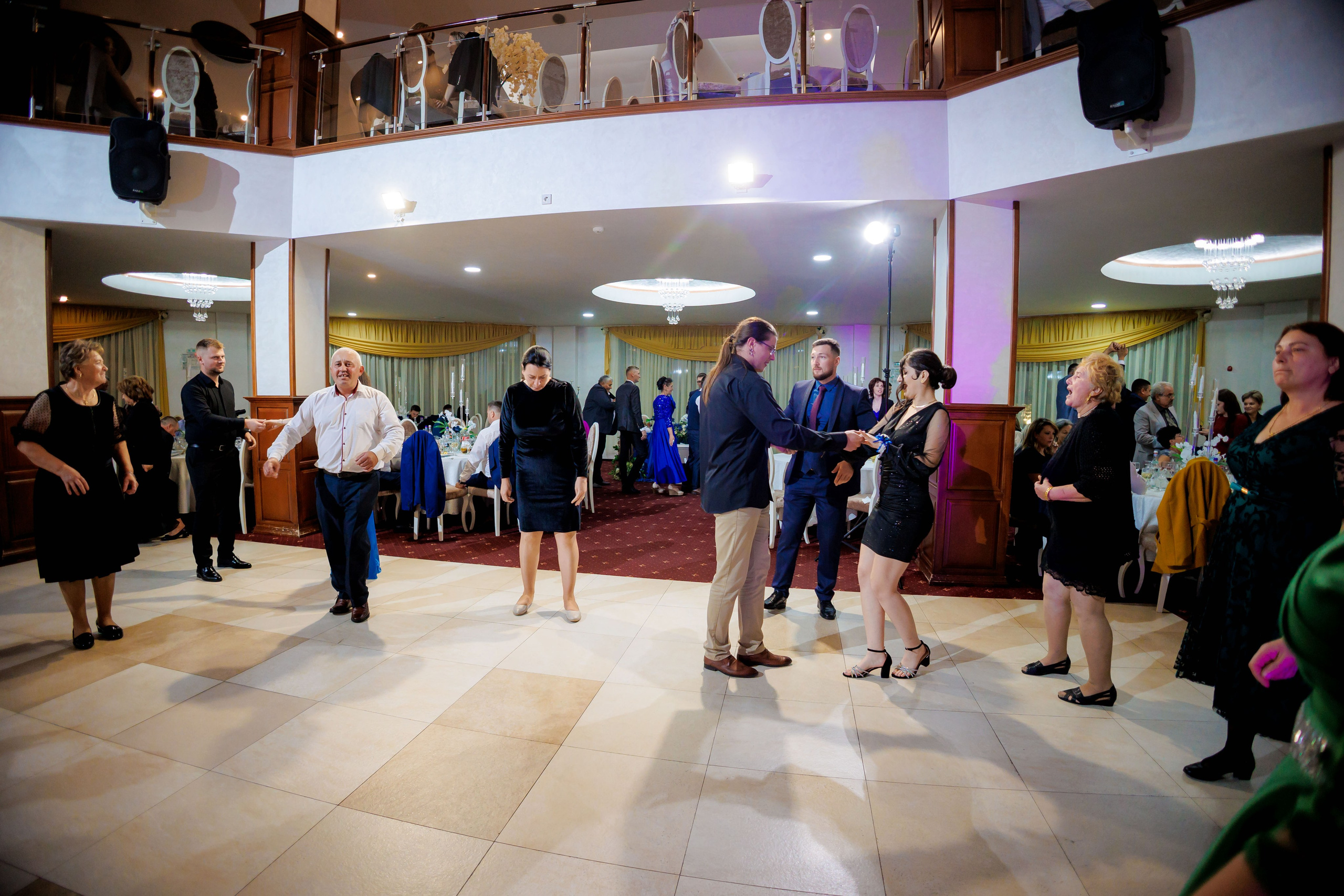 Loredana & Emilian – Ziua Nunții | Videografie - fotografie Botez Suceava, Iași, Botoșani. Servicii foto-video profesionale, pentru momente de neuitat