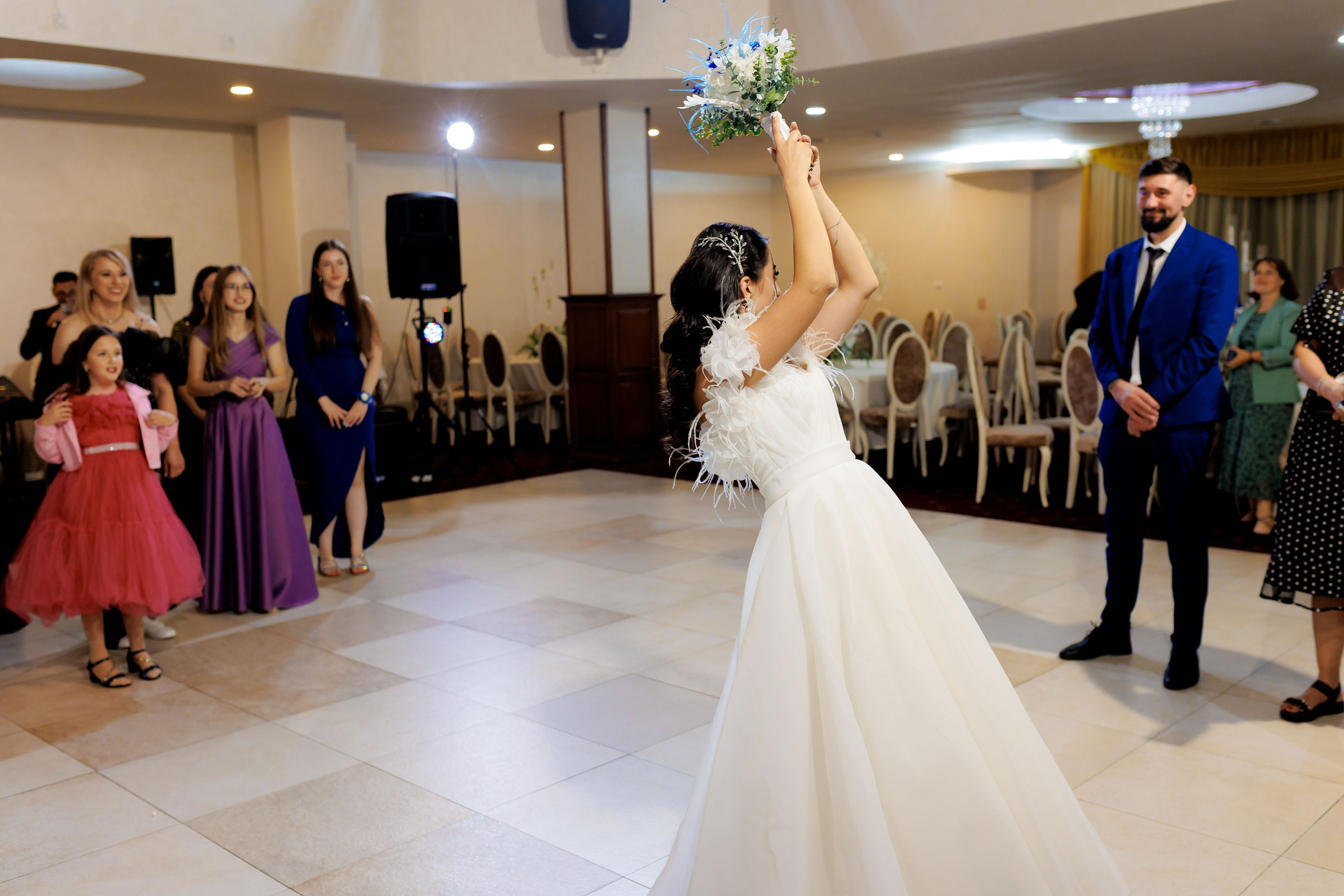 Loredana & Emilian – Ziua Nunții | Videografie - fotografie Botez Suceava, Iași, Botoșani. Servicii foto-video profesionale, pentru momente de neuitat