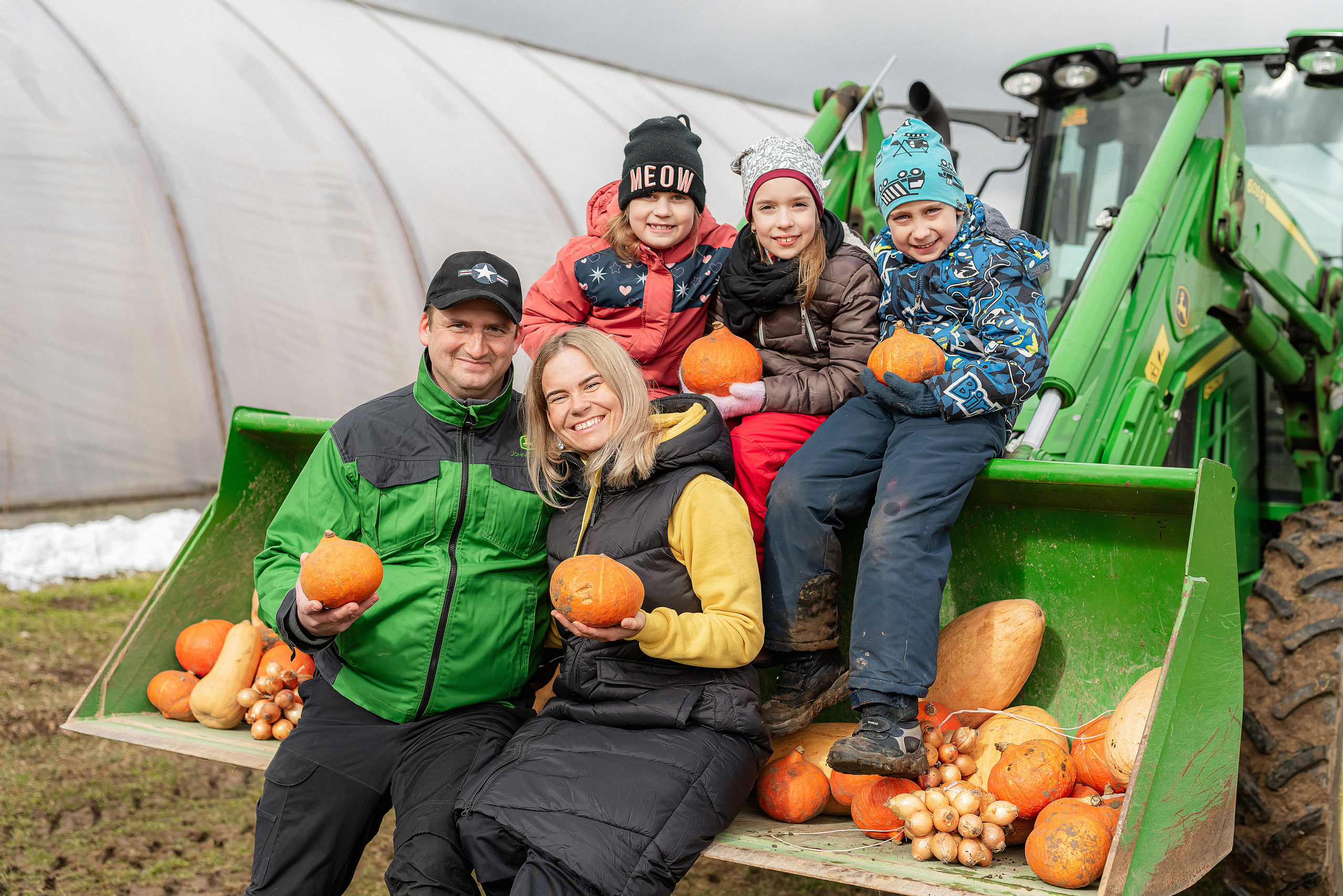 Apvienība par ilgtspējīgu lauksaimniecību. Fotogrāfs Rīgā. Gīmenes, individuālās un dažādu produktu fotosesijas