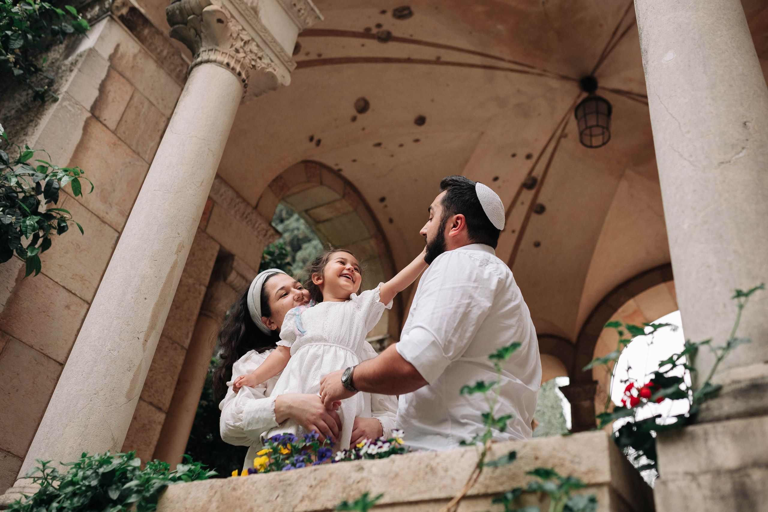 EXPECTING A BABY, JERUSALEM. PHOTOGRAPHER IN ISRAEL