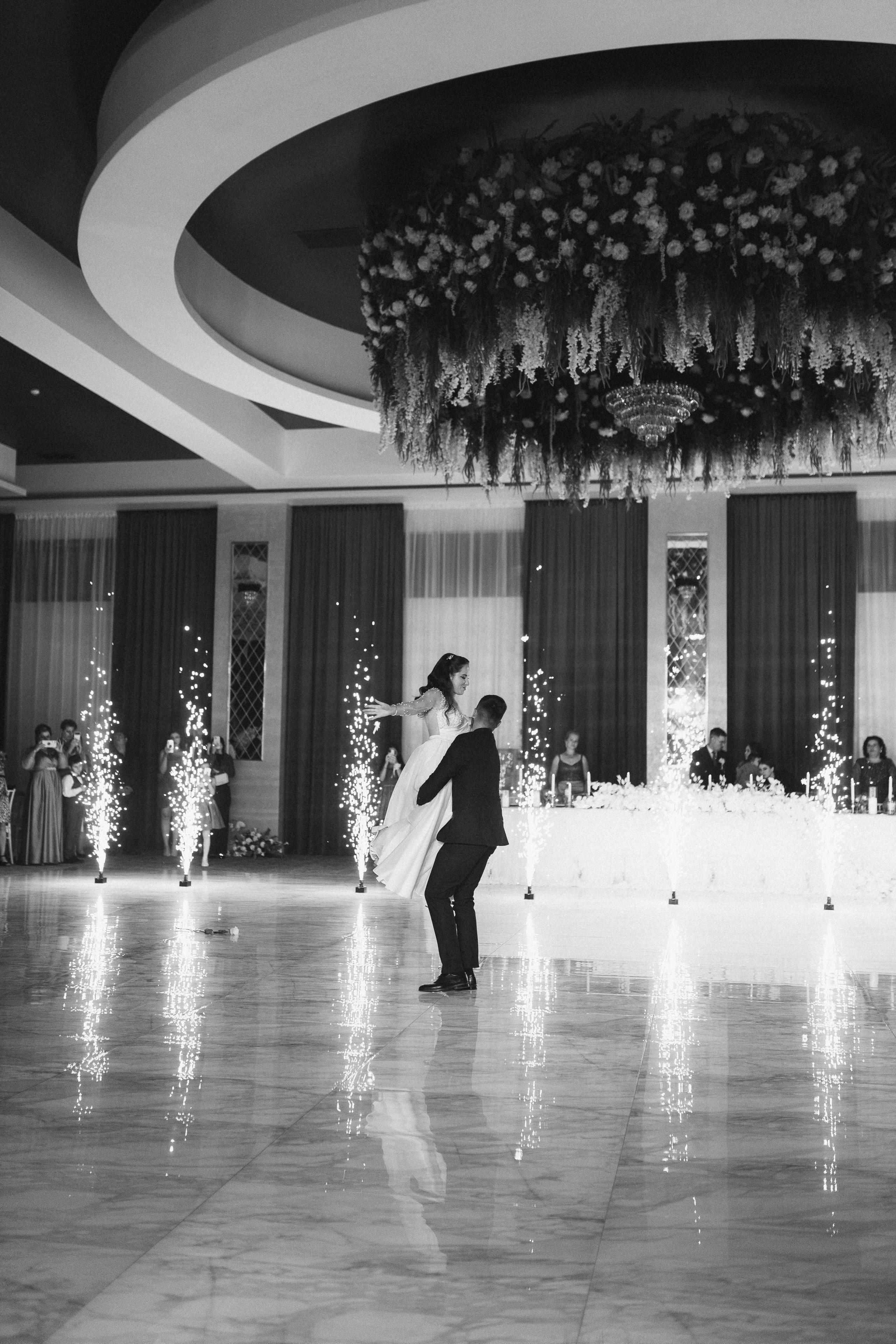 Ana-Maria & Bogdan. Vlad Aconstantinesei Photographer