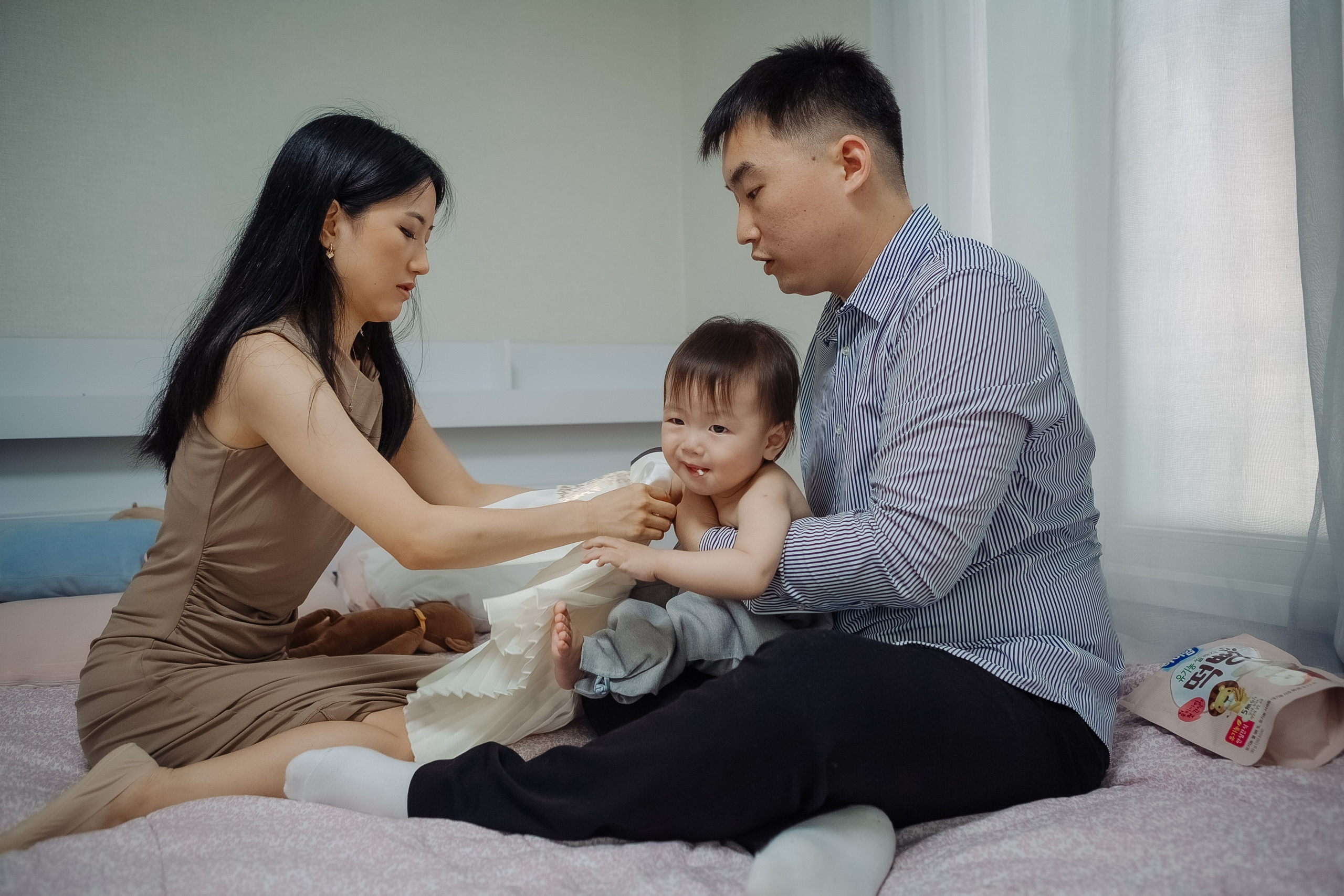 Тео дома и в ресторане. Фотограф беременности, ньюборн и годовасиков в Корее Жанна Хан