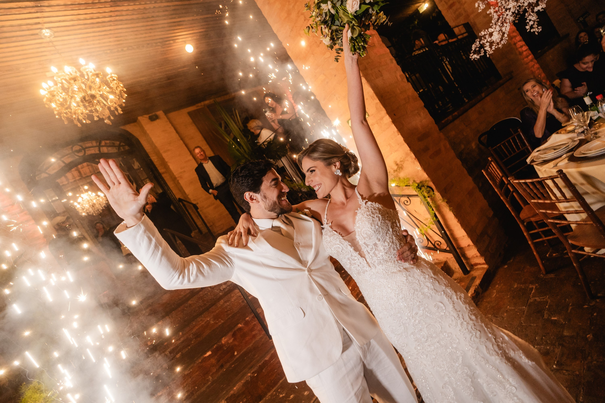 Casamento Natalia e Thiago — Alvorada. Fotógrafo de casamento e Filmmaker de casamento