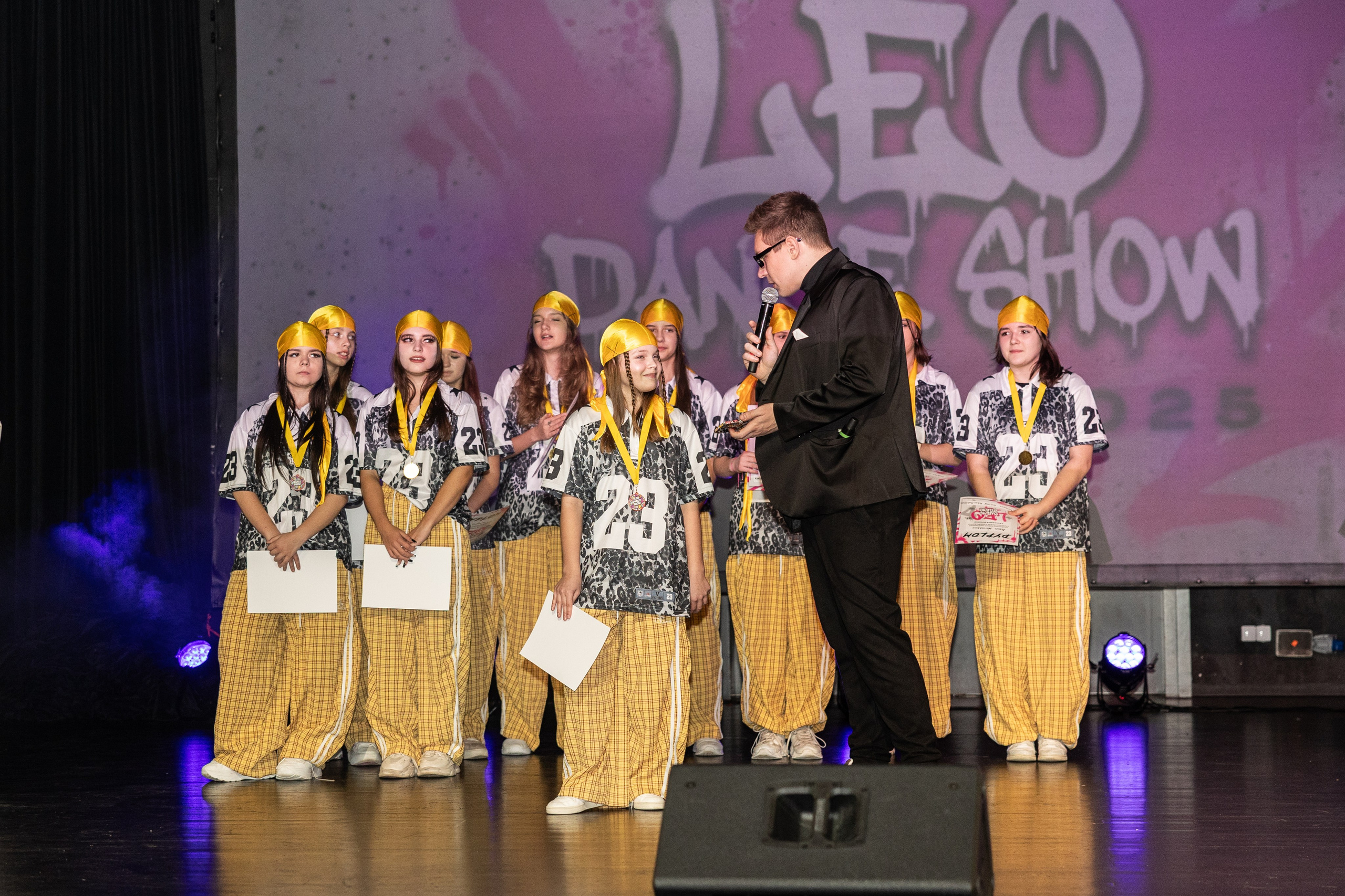 LEO DANCE SHOW WINTER 2025. Семейный и детский фотограф в Варшаве Мила Бобровская