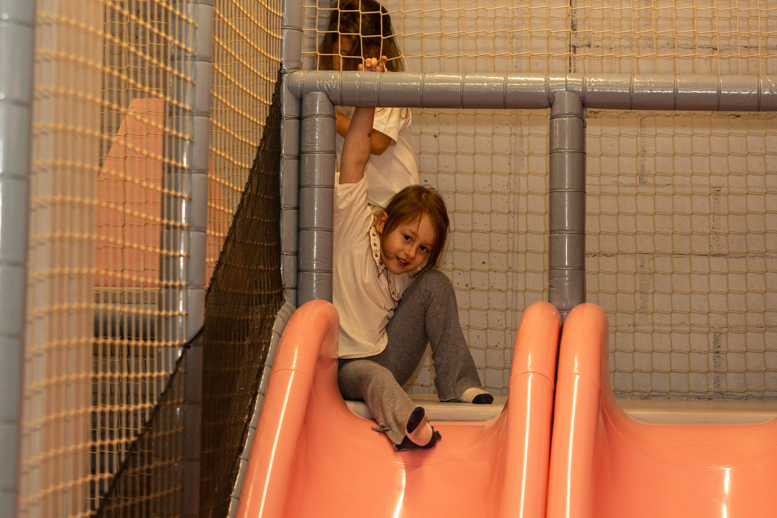 День рождения Артёма 24 января 2026 года. Семейный и детский фотограф в Варшаве Мила Бобровская