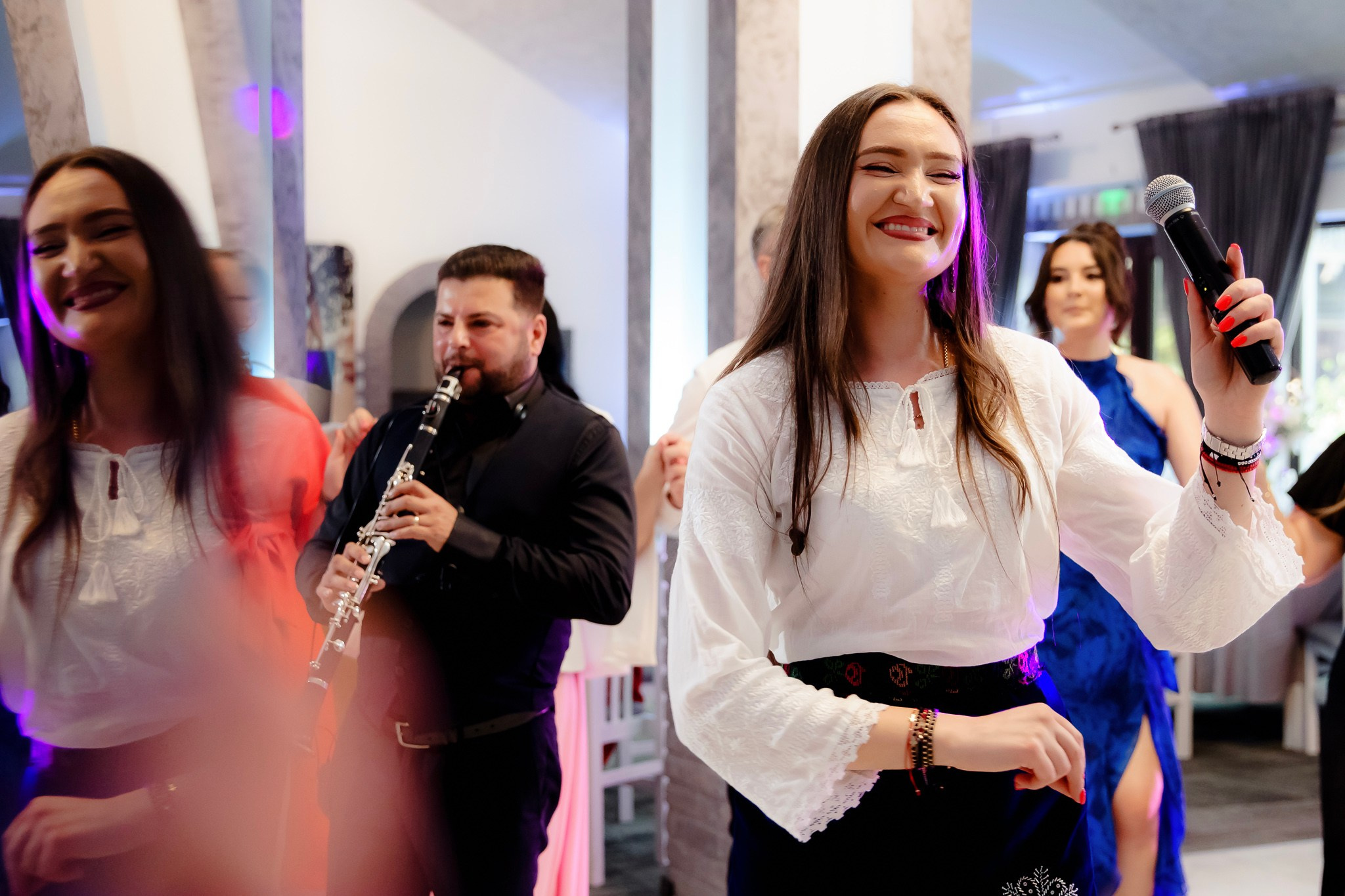 Ioana & Ionuț | Nuntă de poveste la Păstrăvăria Poiana din Mălini județul Suceava. Servicii foto-video profesionale, pentru momente de neuitat